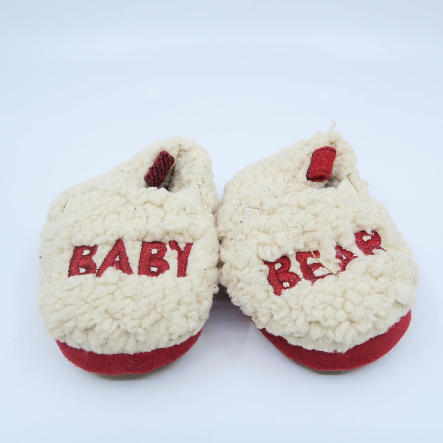Dearfoams Unisex Oatmeal | Red Slippers Size: 3-6 Months Oatmeal | Red