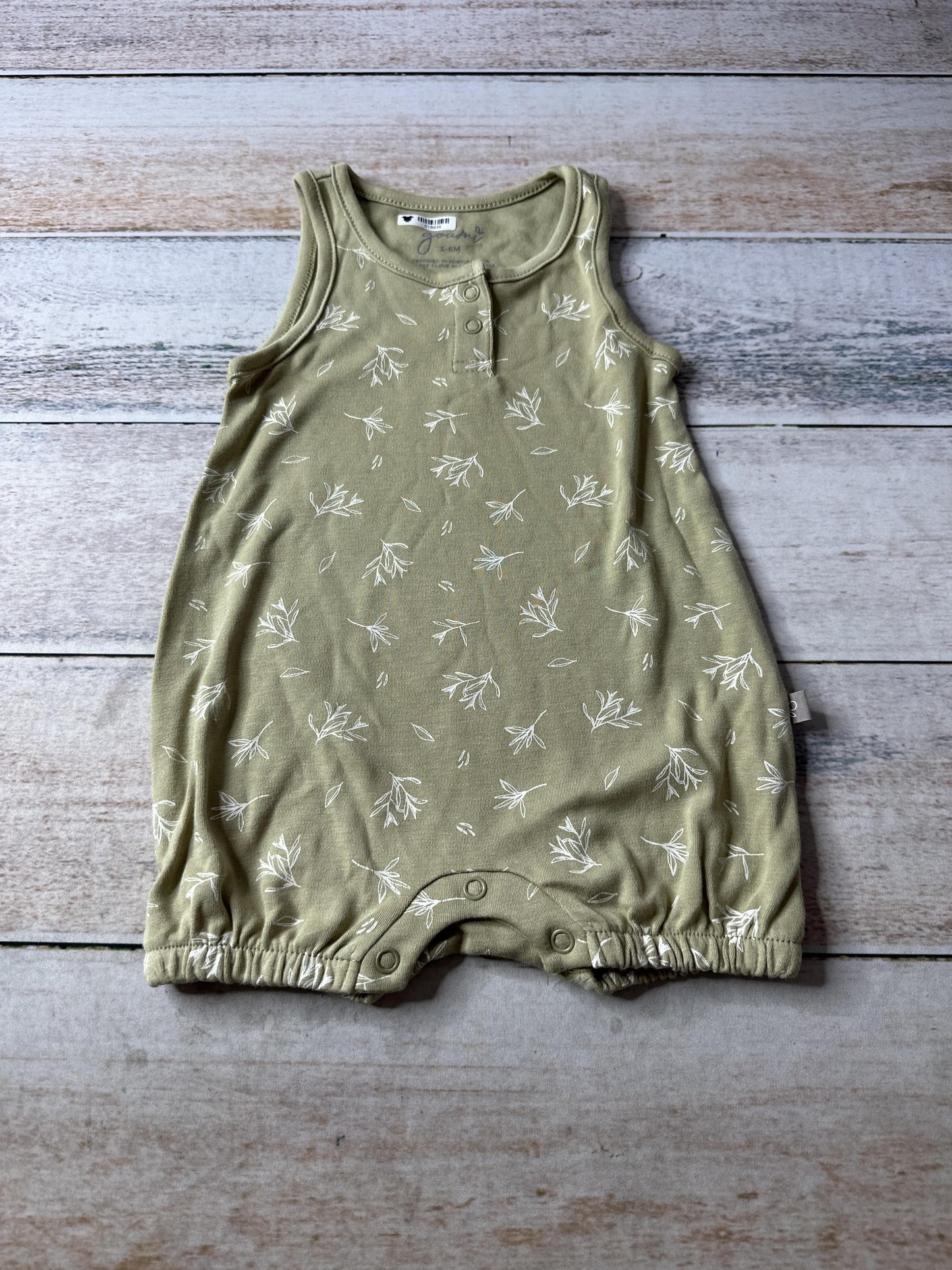 Goumi Unisex Olive Romper Size: 3-6 months Olive