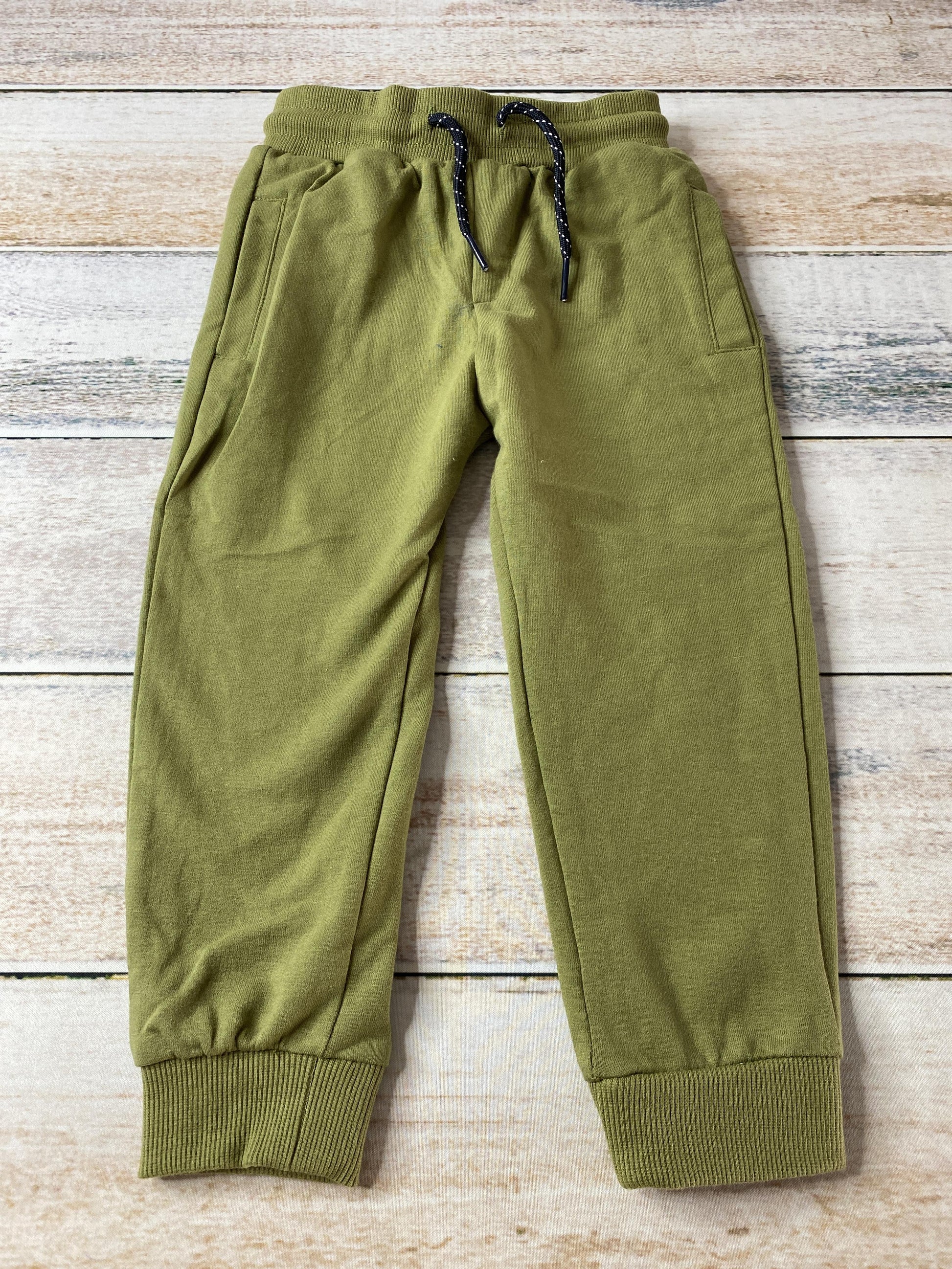 Mayora Unisex Olive Pants Size: 2T Olive