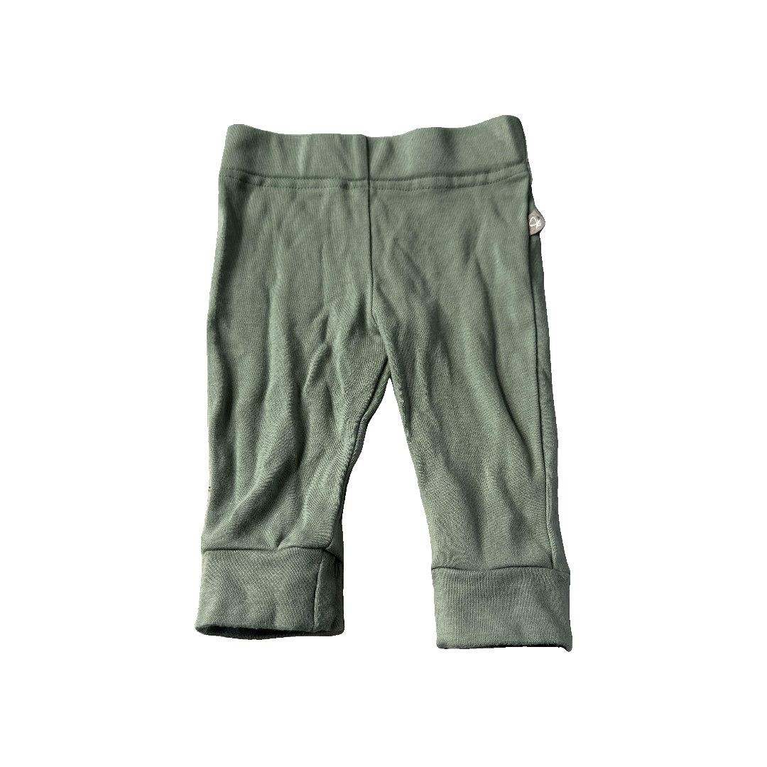 Goumi Unisex Olive Pants Size: 0-3 months Olive