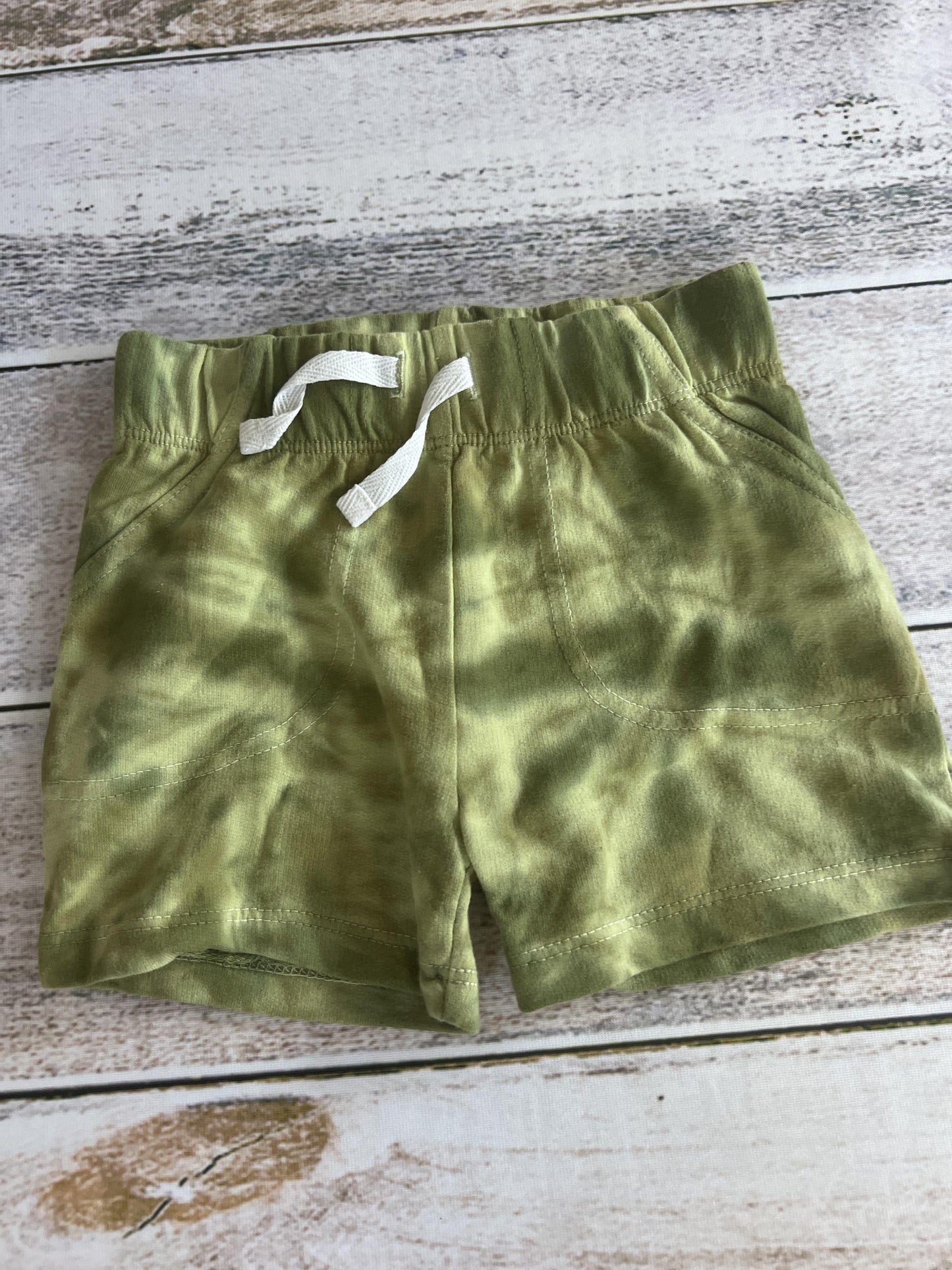 Honest co Unisex Olive Shorts Size: 12 months Olive