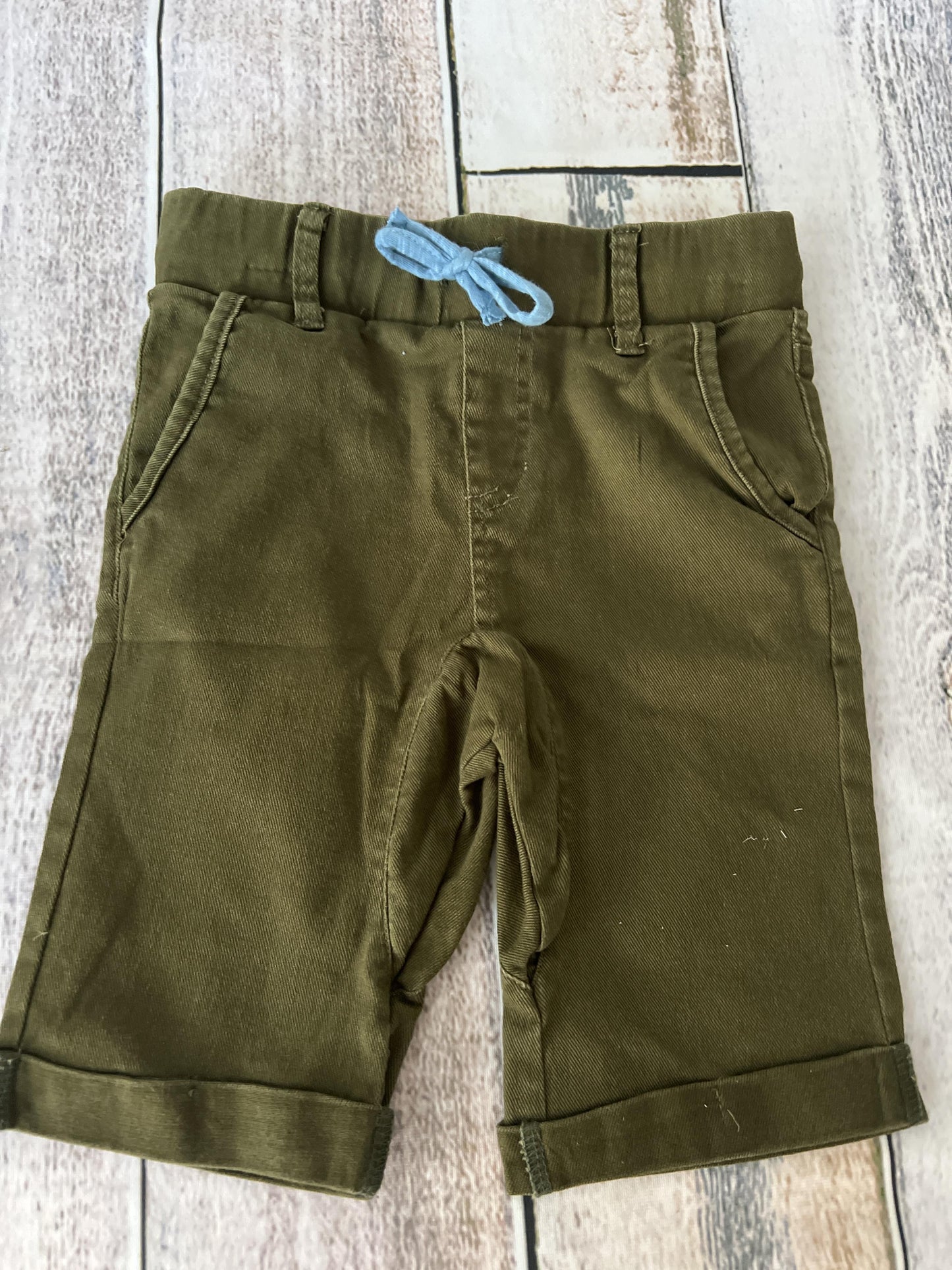 Miki miette Boys Olive Shorts Size: 4T Olive