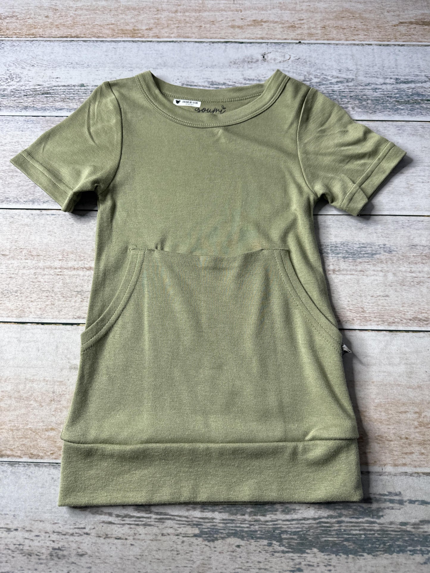 Goumi Unisex Olive Shirt Size: 2T Olive