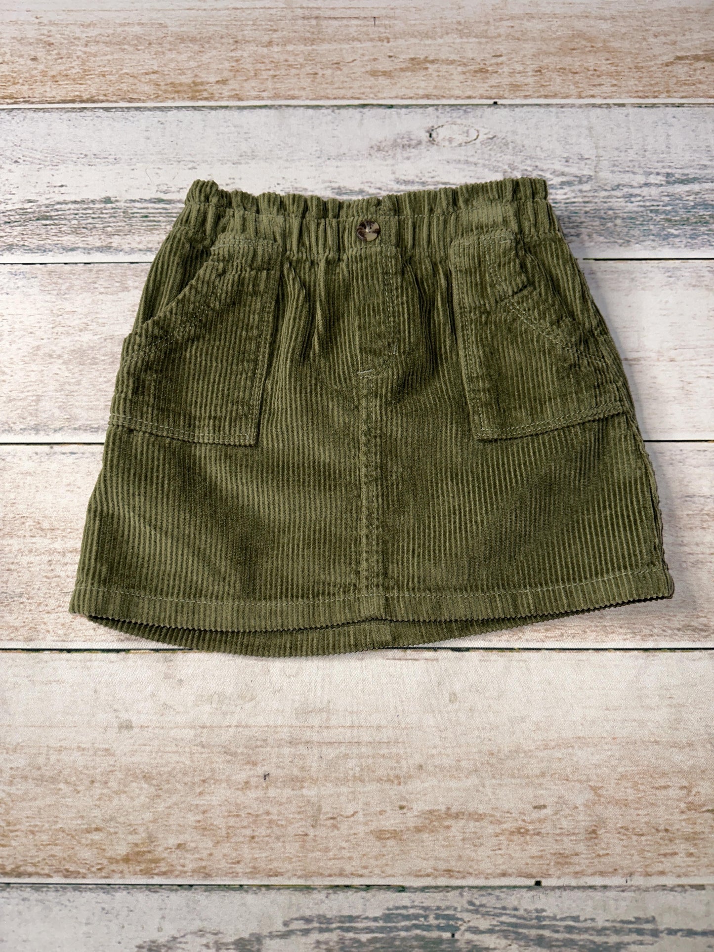 Old Navy Girls Olive Skirt Size: 2T Olive