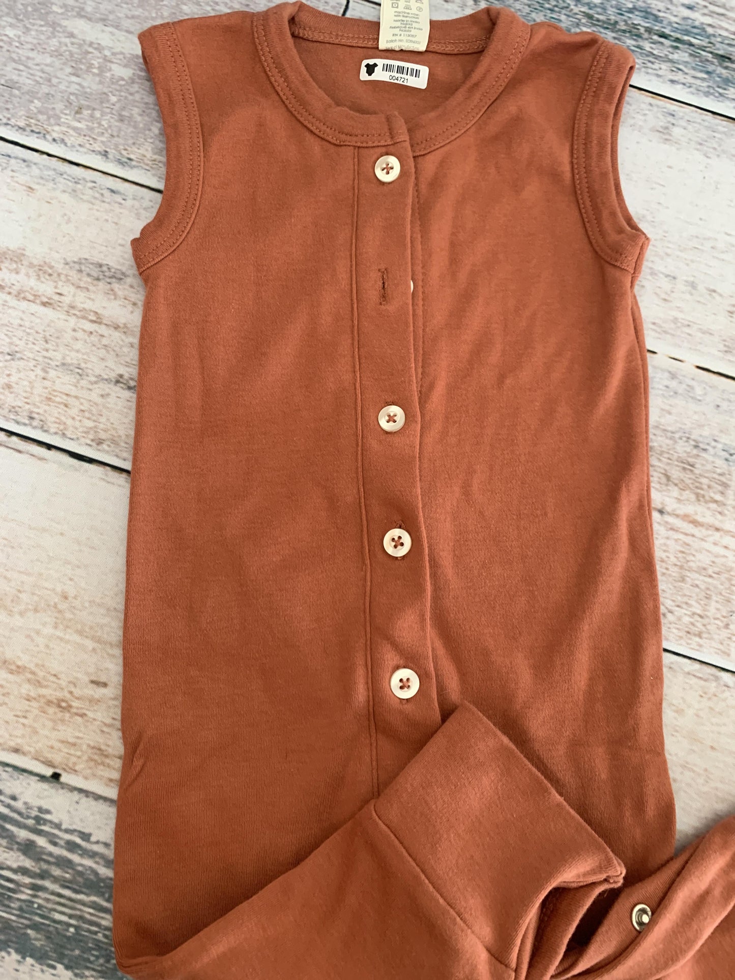 Kate Quinn Boys orange Romper Size: 12-18 months orange