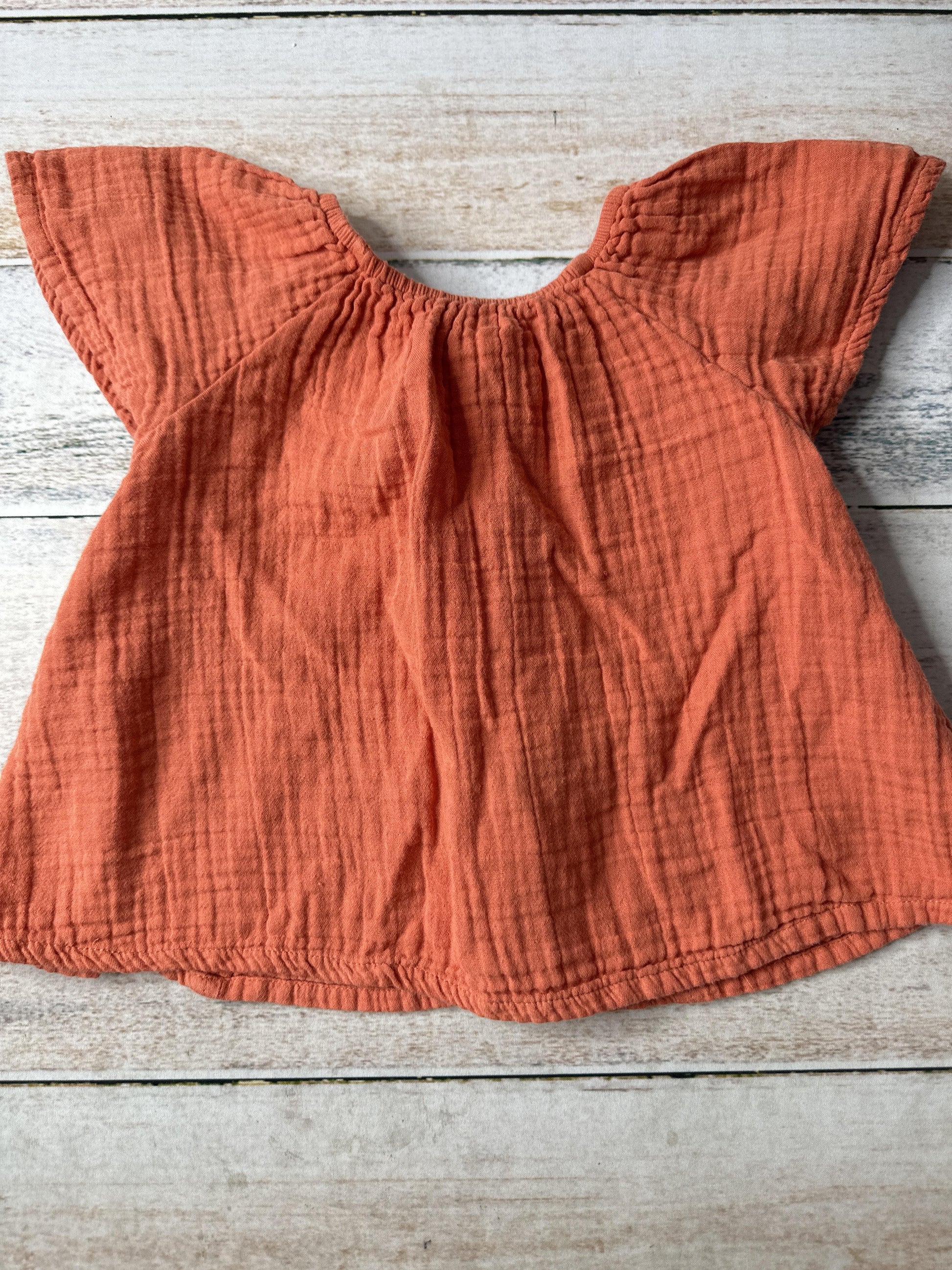 Old Navy Girls orange Shirt Size: 3T orange
