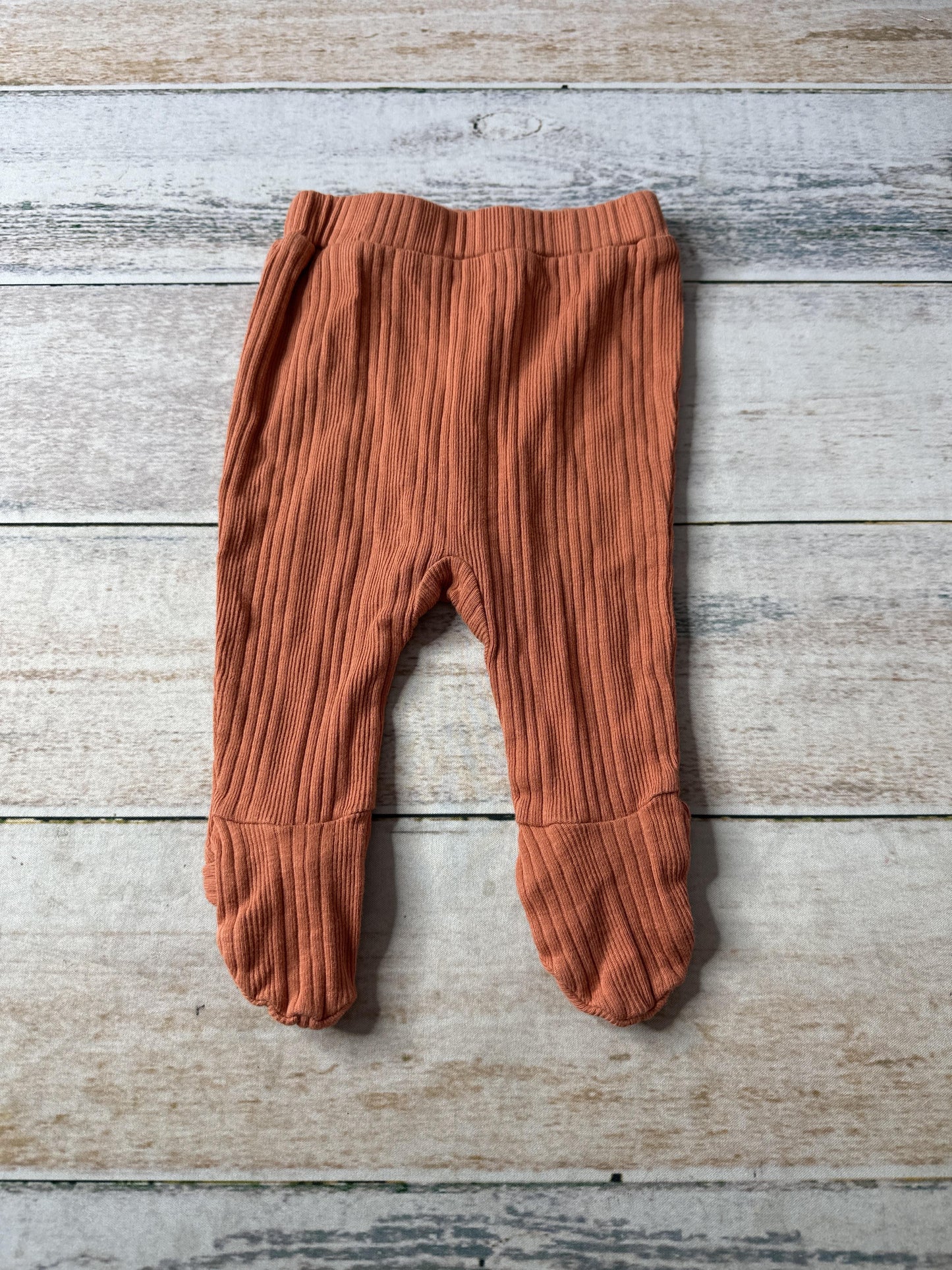 Kate Quinn Boys orange Pants Size: 0-3 months orange