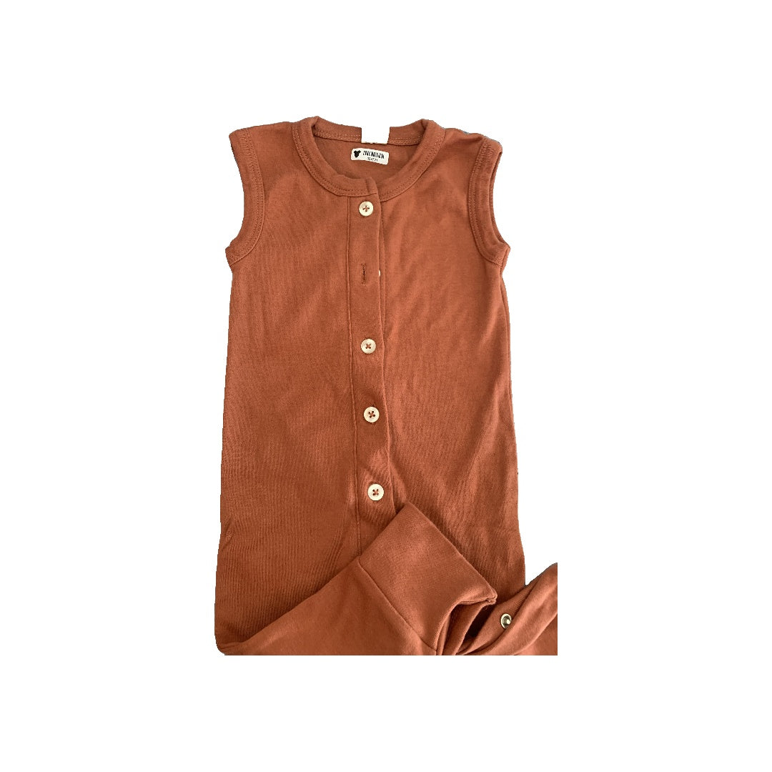 Kate Quinn Boys orange Romper Size: 12-18 months orange