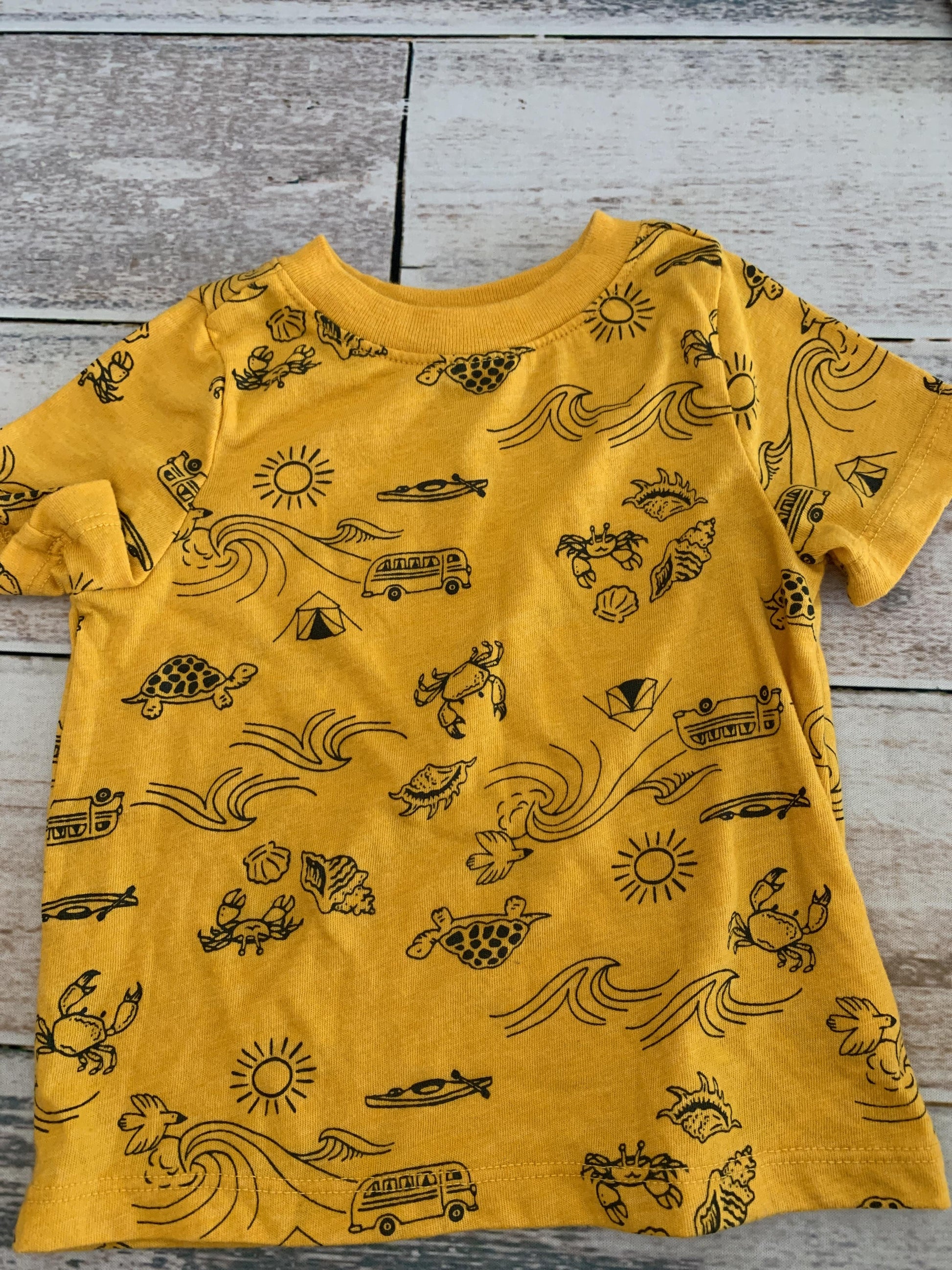 Old Navy Boys Pattern | Navy Blue | Yellow Shirt Size: 12-18 months Pattern | Navy Blue | Yellow