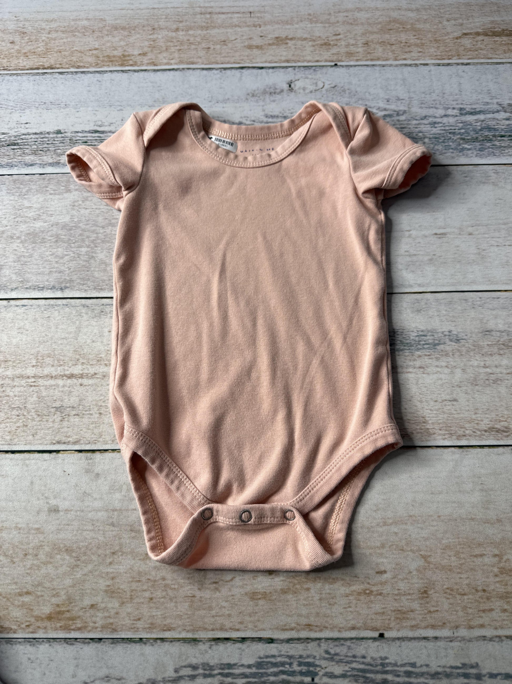 Maison Me Girls Peach Onesie Size: 12-18 months Peach