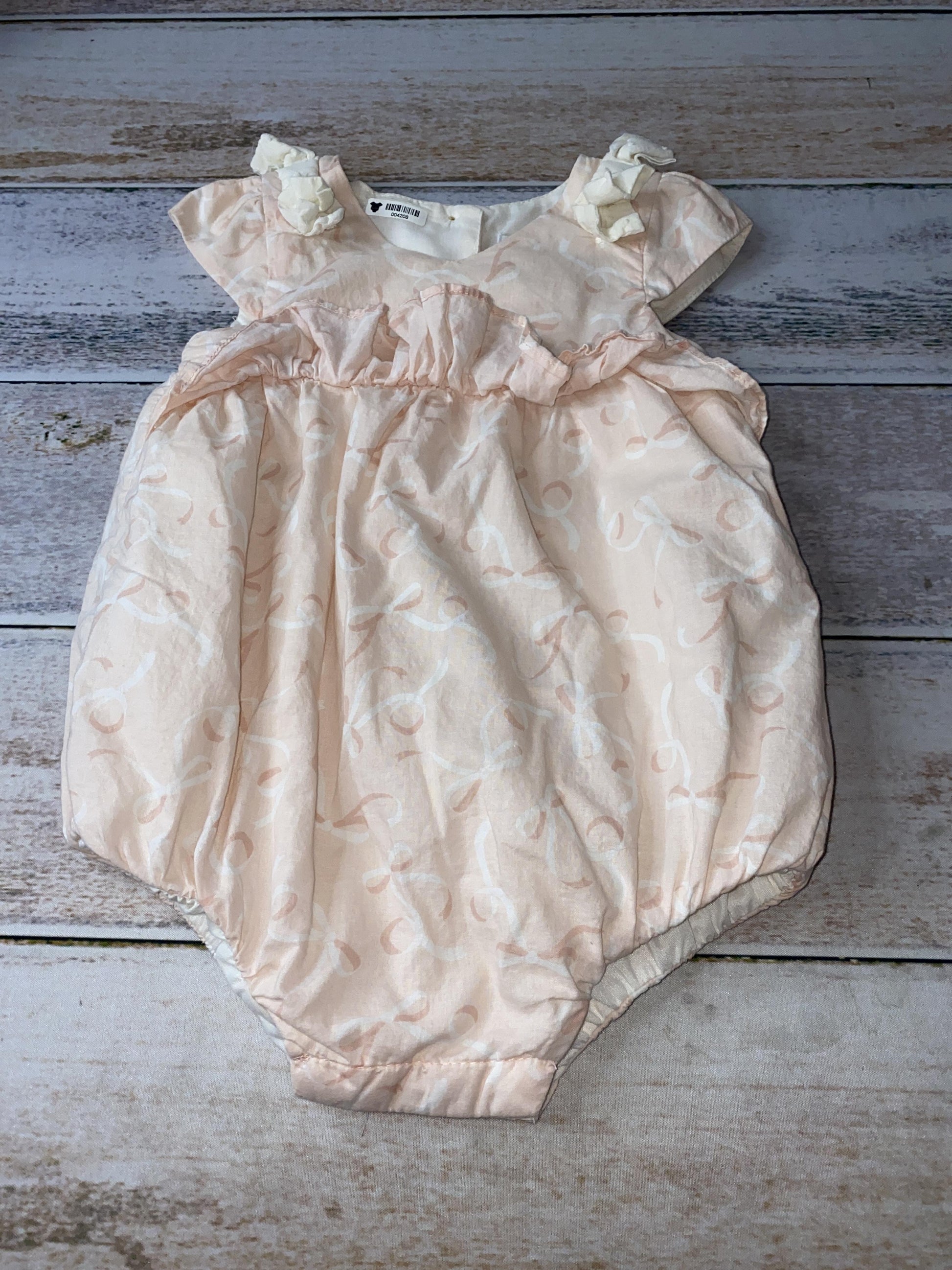 Jillians Closet Girls Peach Romper Size: 6-9 months Peach