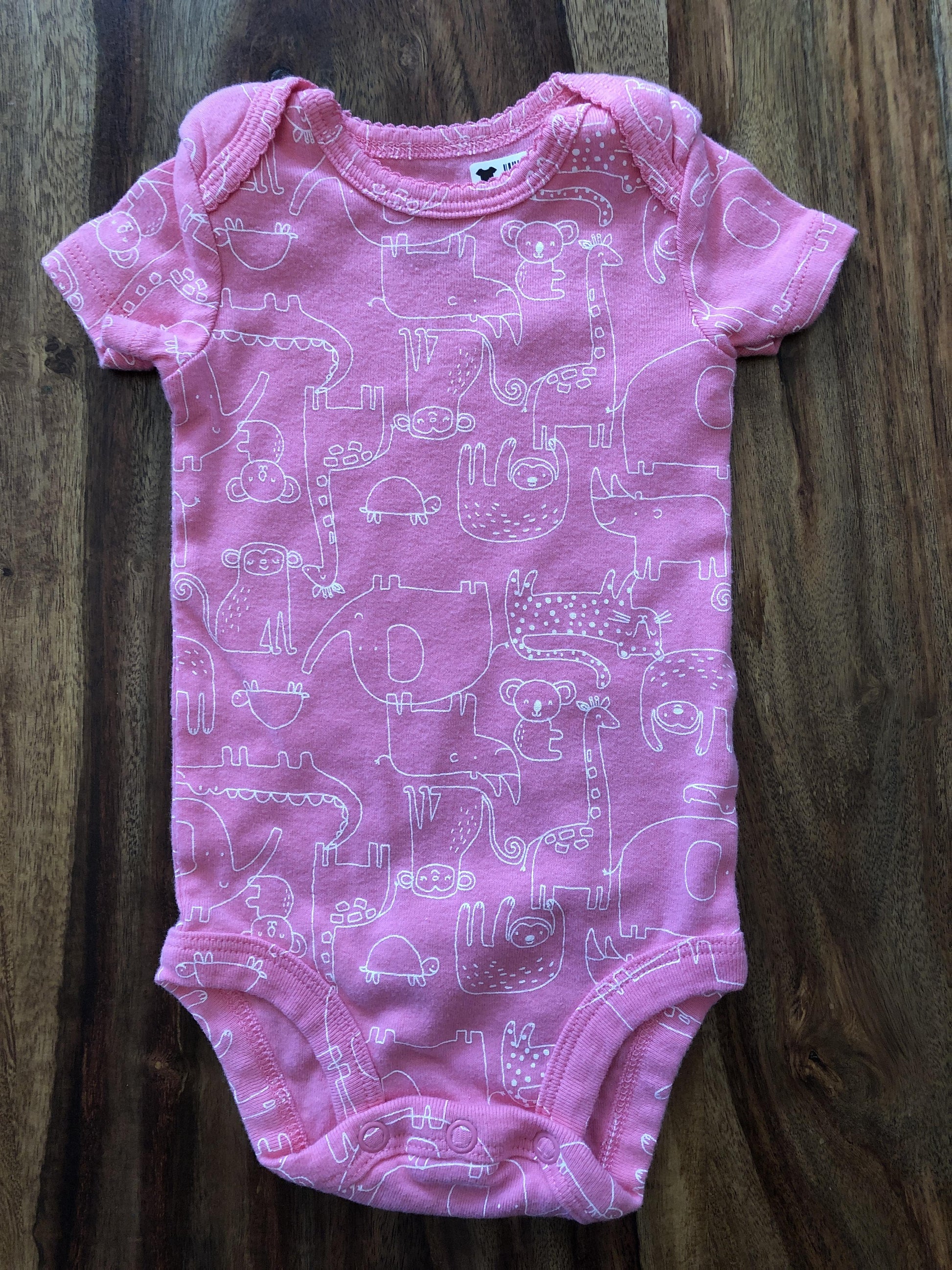 Carters Girls pink | animals | Pattern Onesie Size: 3 months pink | animals | Pattern