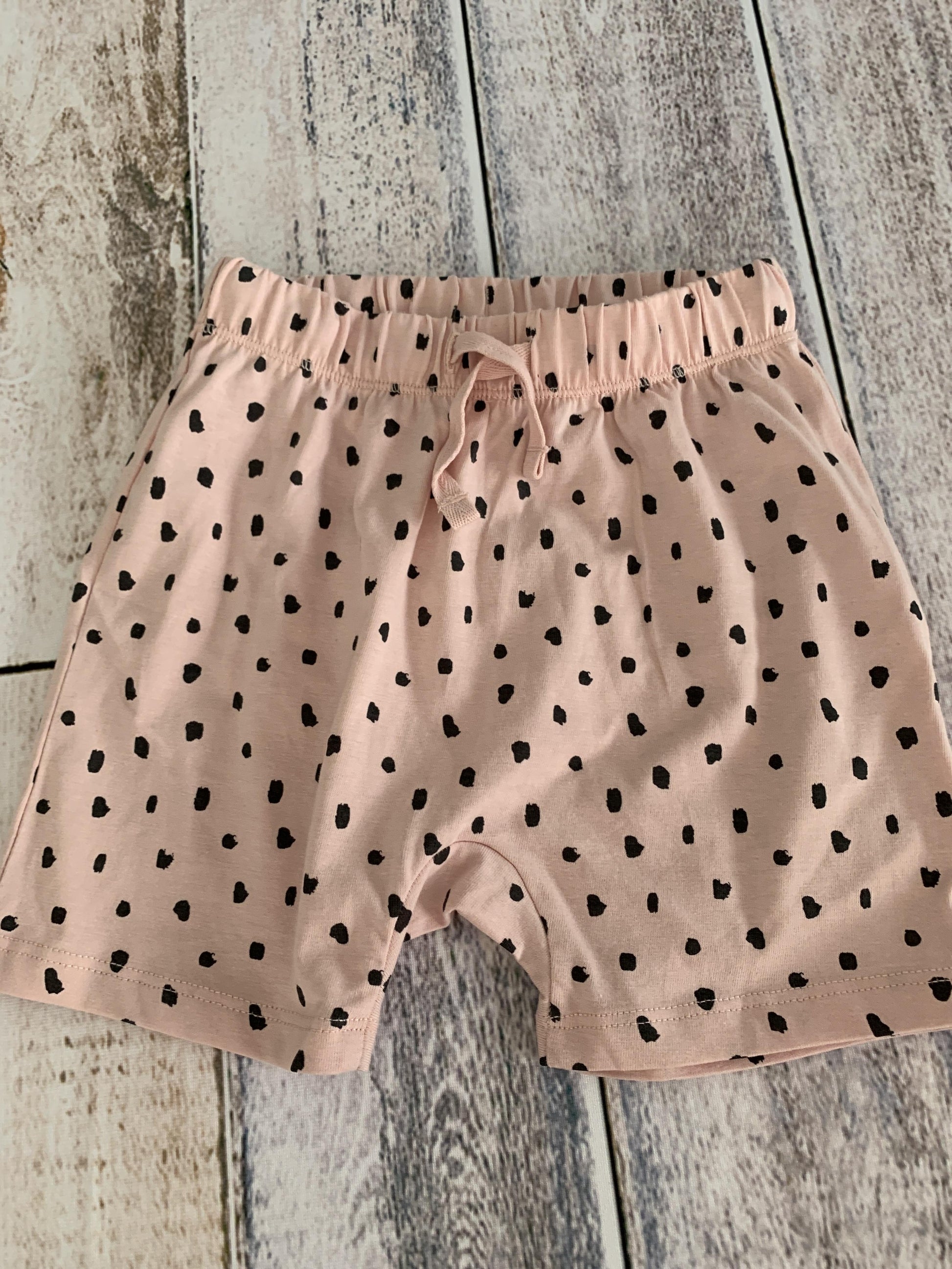 H&M Girls pink | Black | polka dot Shorts Size: 3T pink | Black | polka dot