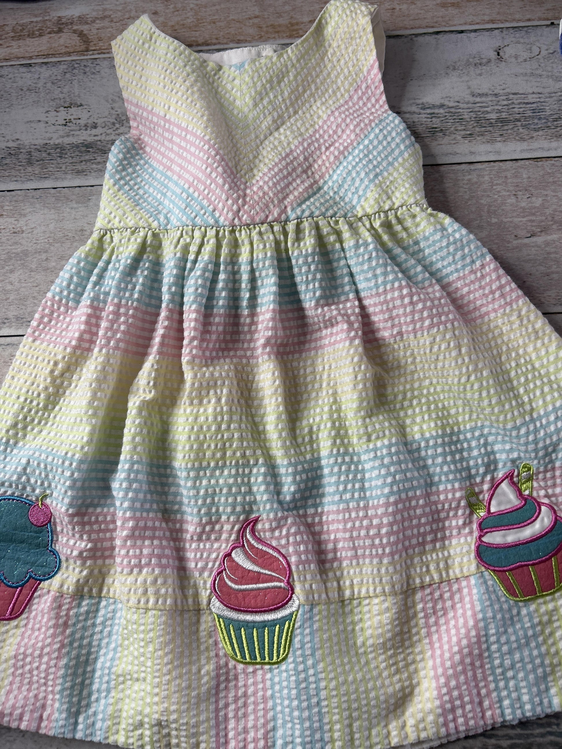 Girls pink | Blue | green Dress Size: 3T pink | Blue | green