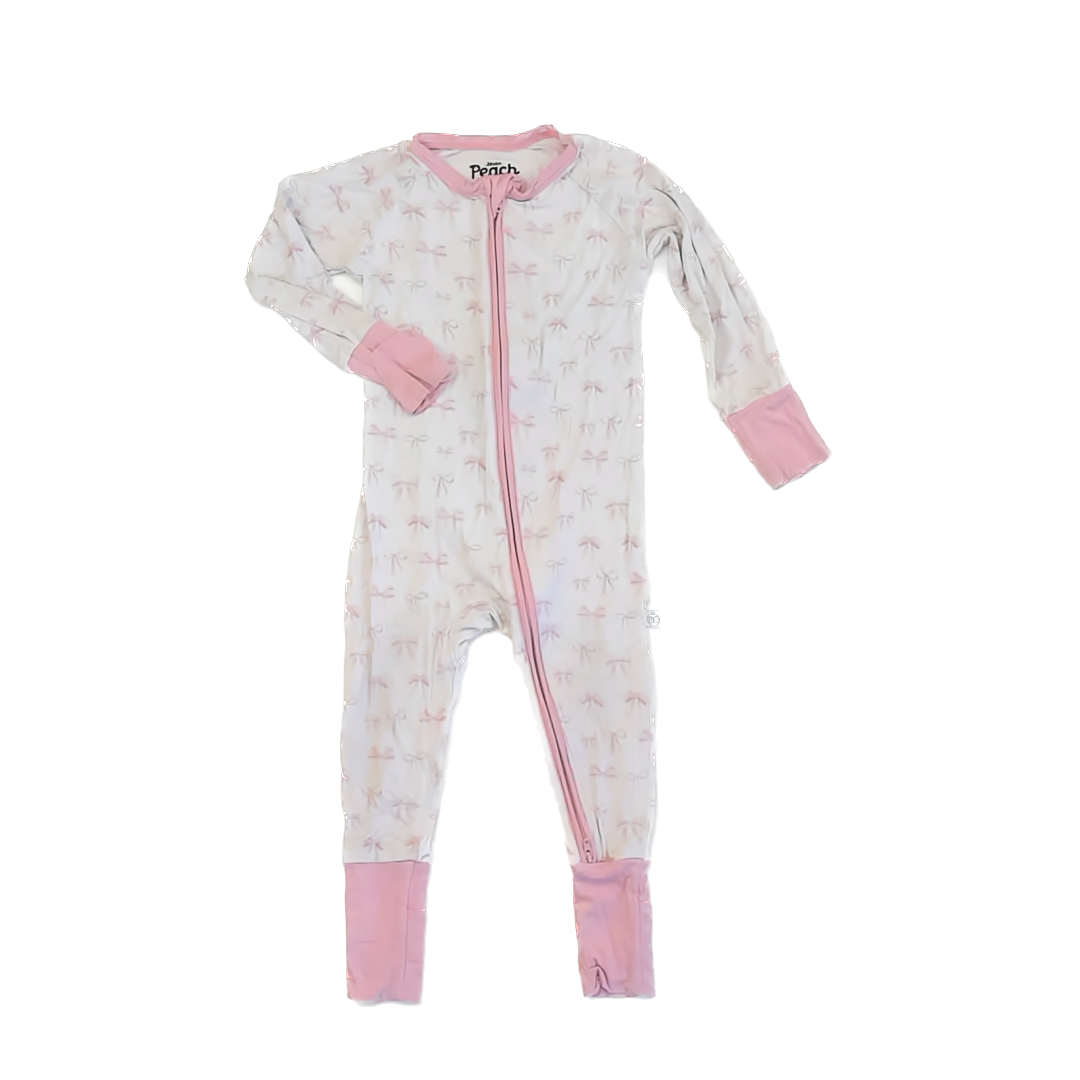 little peach Girls Pink | Bows 1-piece footed Pajamas Size: 12-18 Months Pink | Bows