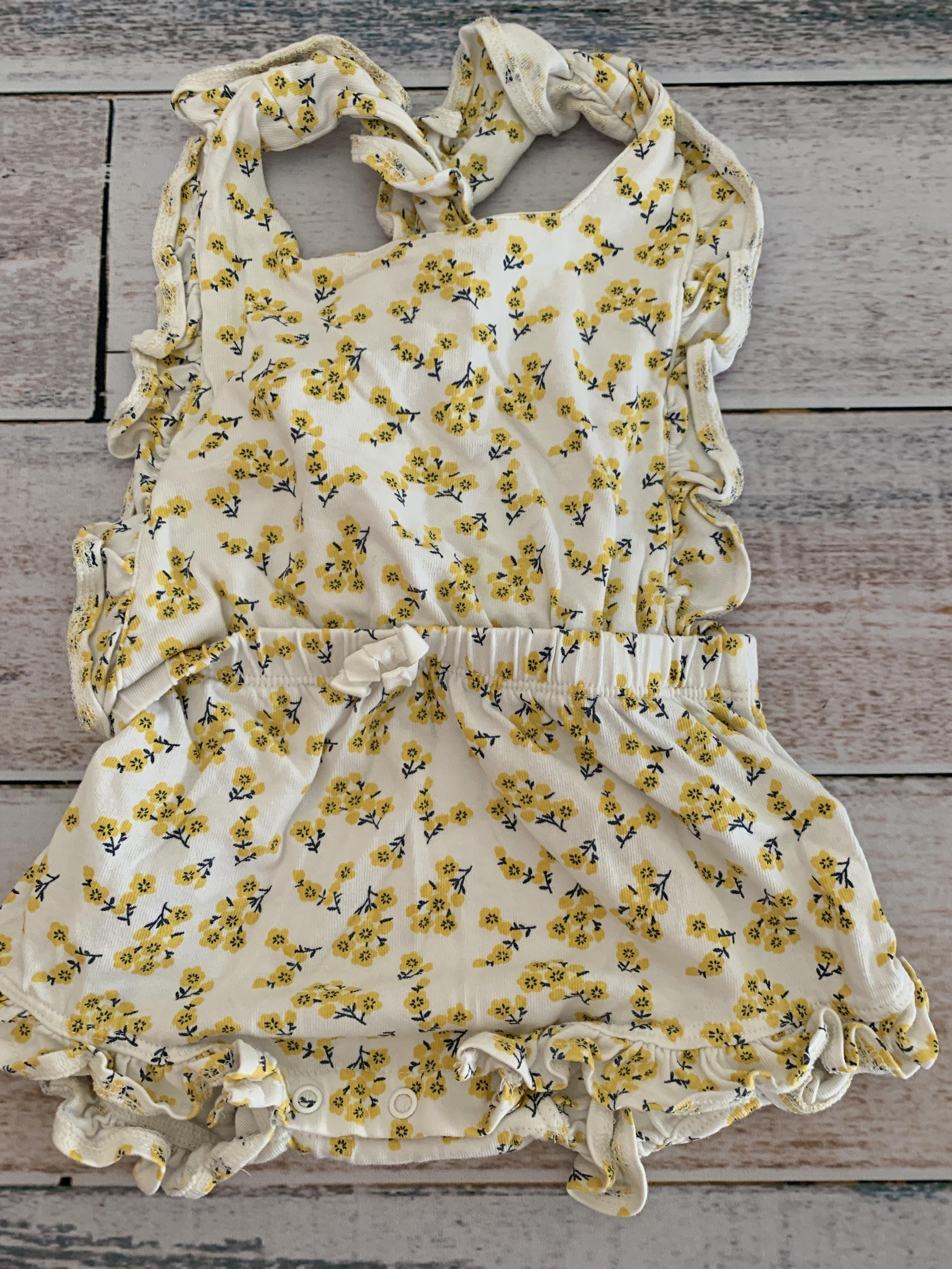 Oliver & Rain Girls Pink floral | Yellow | White Romper Size: 12 months Pink floral | Yellow | White