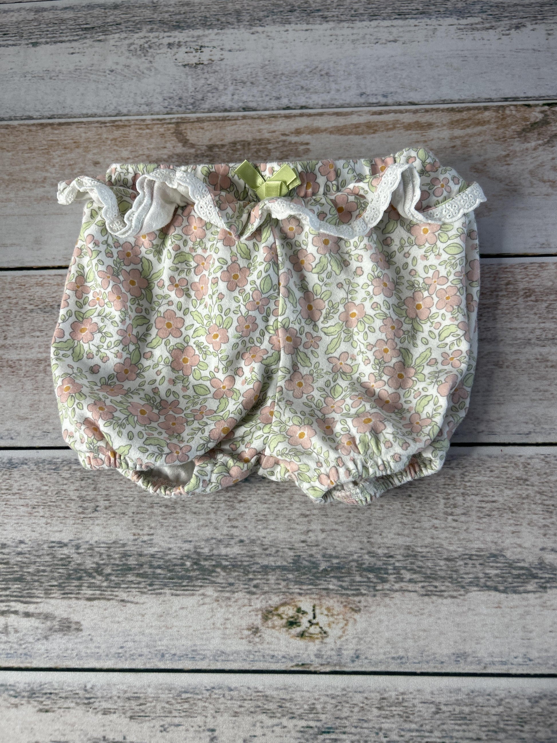 Girls Pink floral Shorts Size: 12-18 months Pink floral
