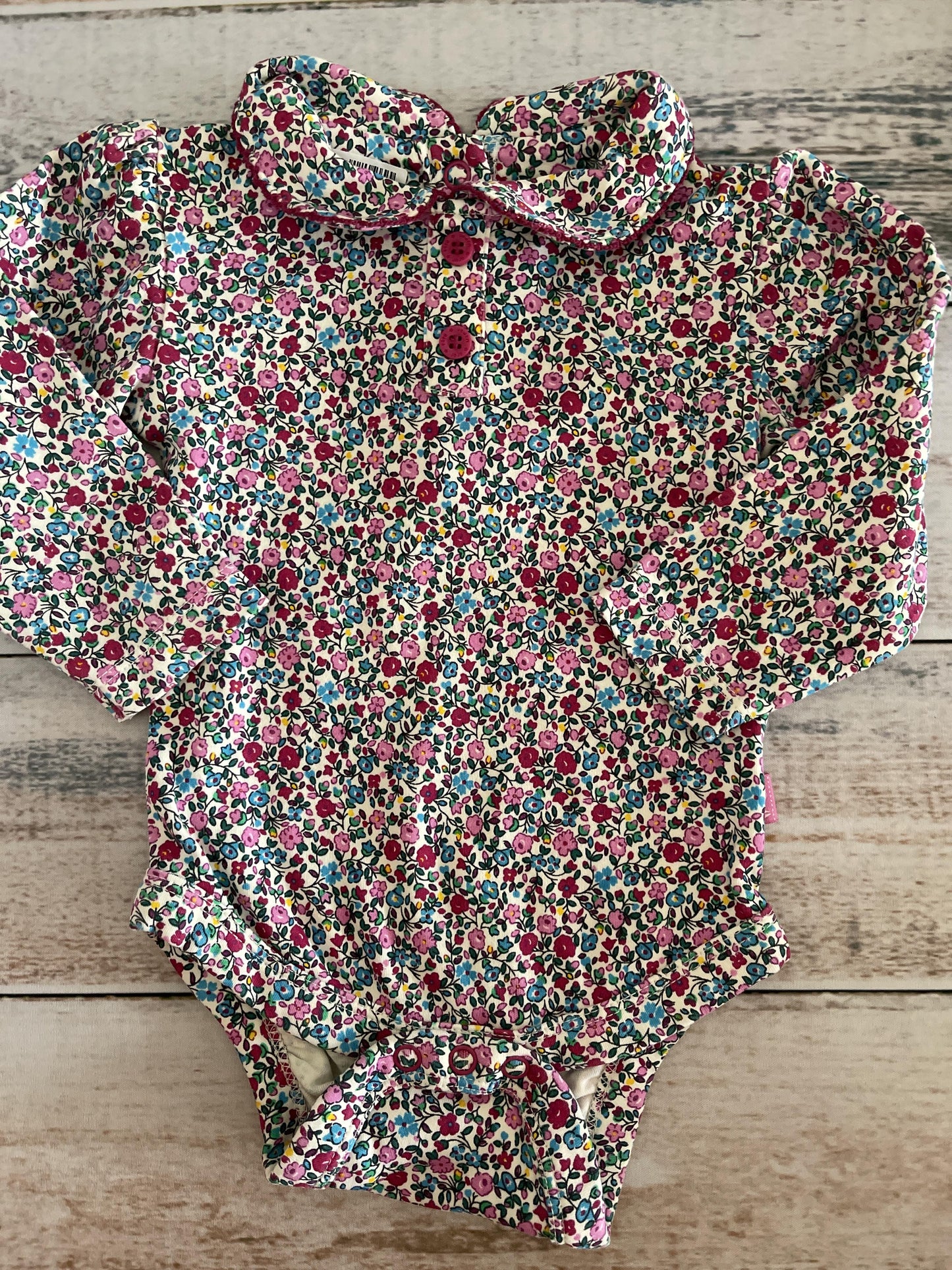 JoJo Maman Bebe Girls Pink floral Onesie Size: 6-12 months Pink floral