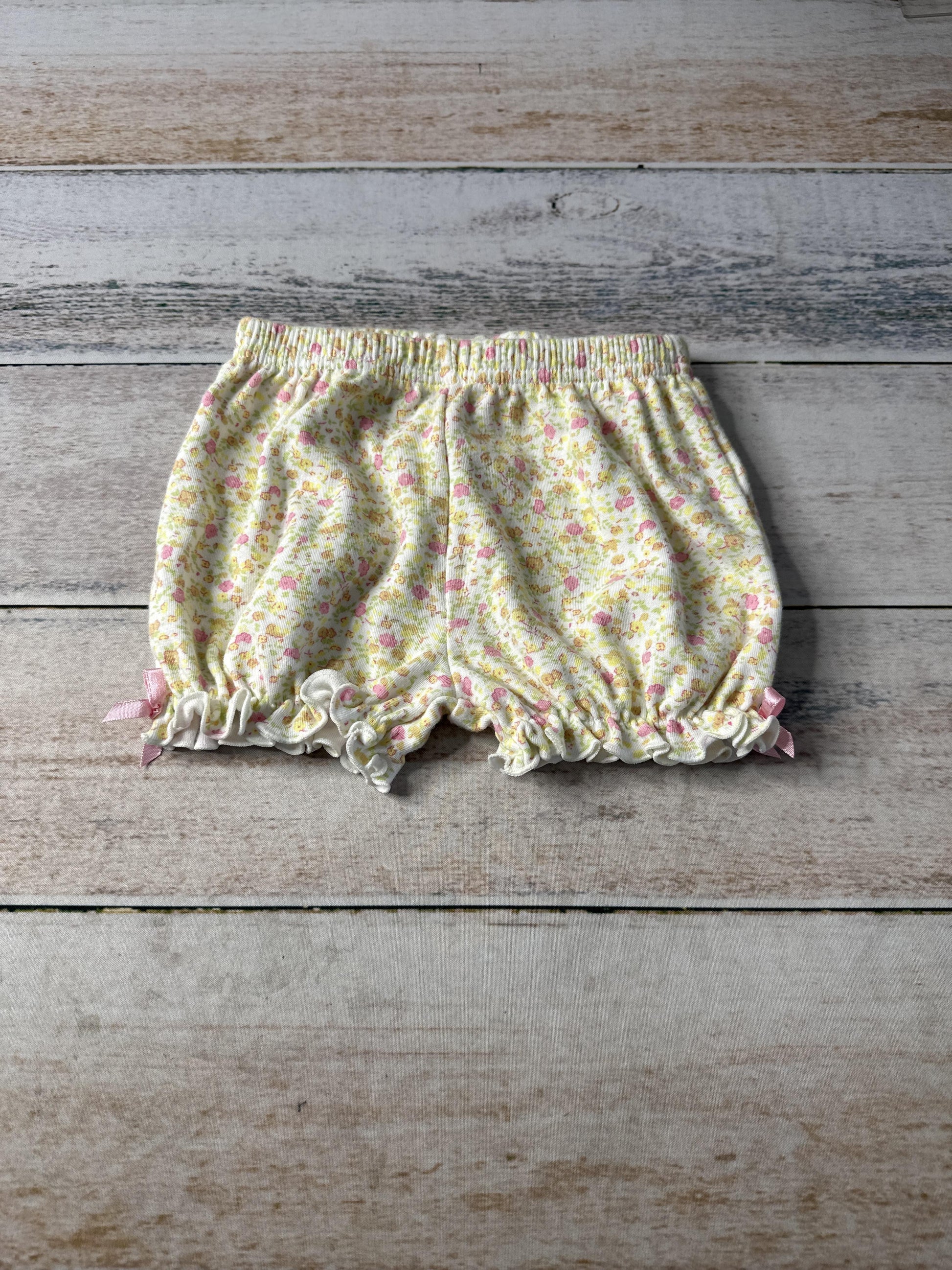 Girls Pink floral Shorts Size: 6-9 months Pink floral