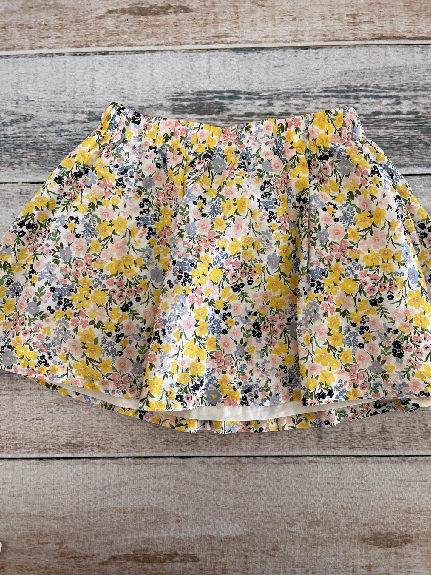 Old Navy Girls Pink floral Skirt Size: 18-24 months Pink floral
