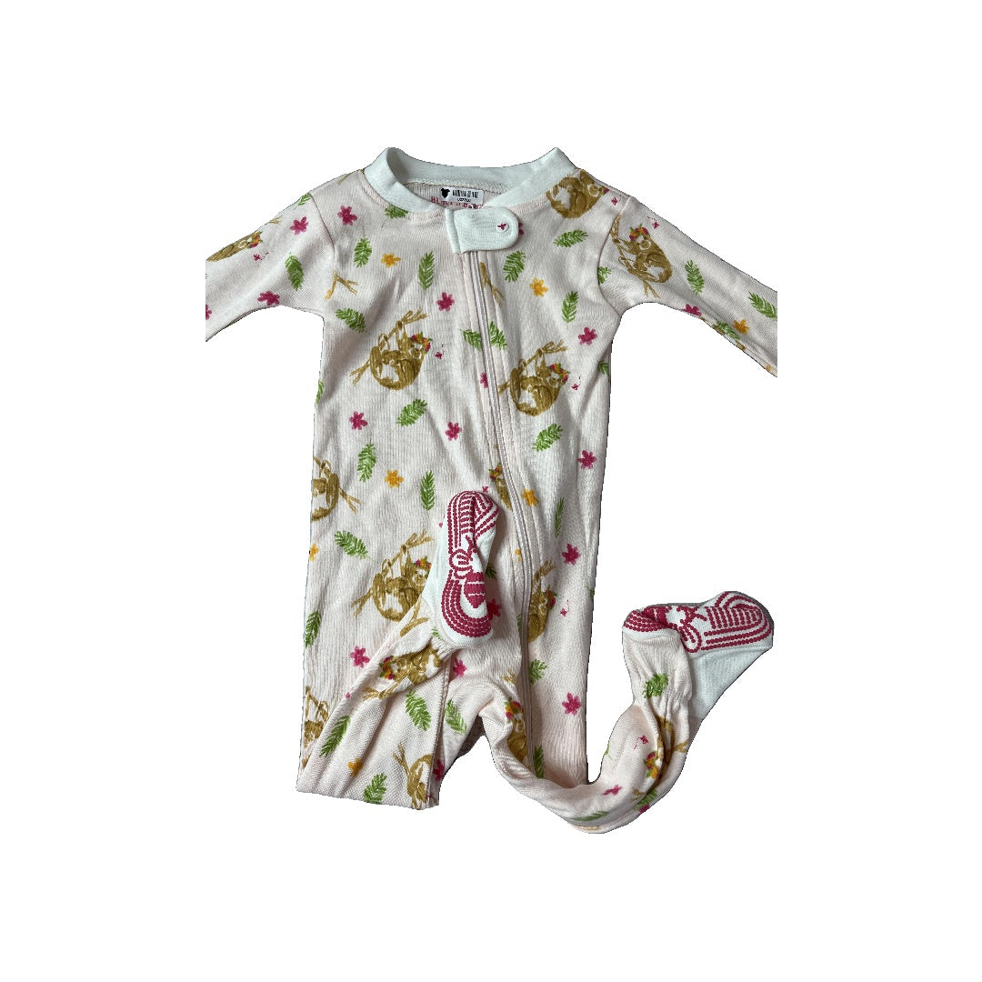 Girls pink | Flowers | animals Pajamas Size: 3-6 months pink | Flowers | animals