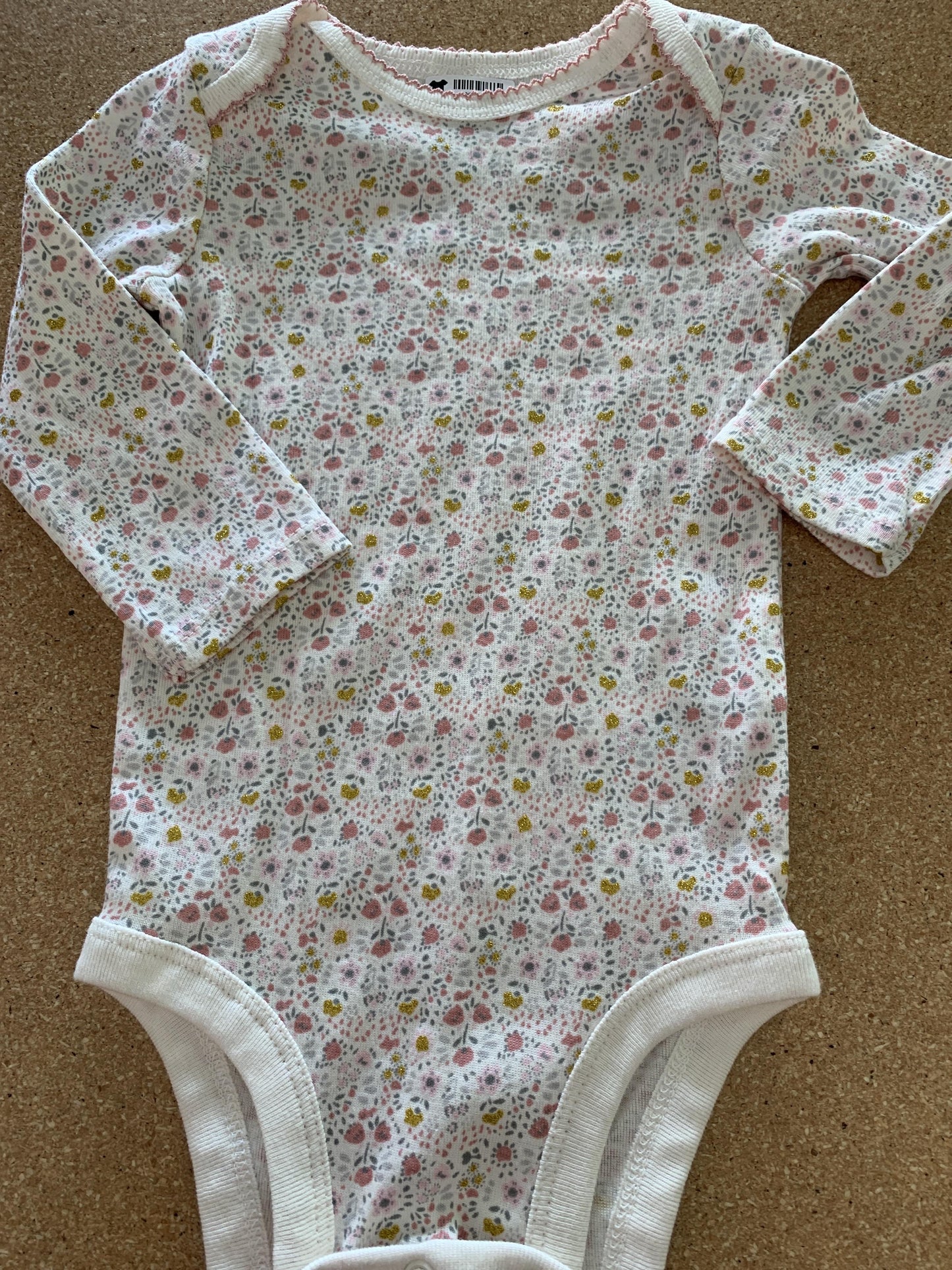 Carters Girls pink | Grey | Sparkle Onesie Size: 6 months pink | Grey | Sparkle
