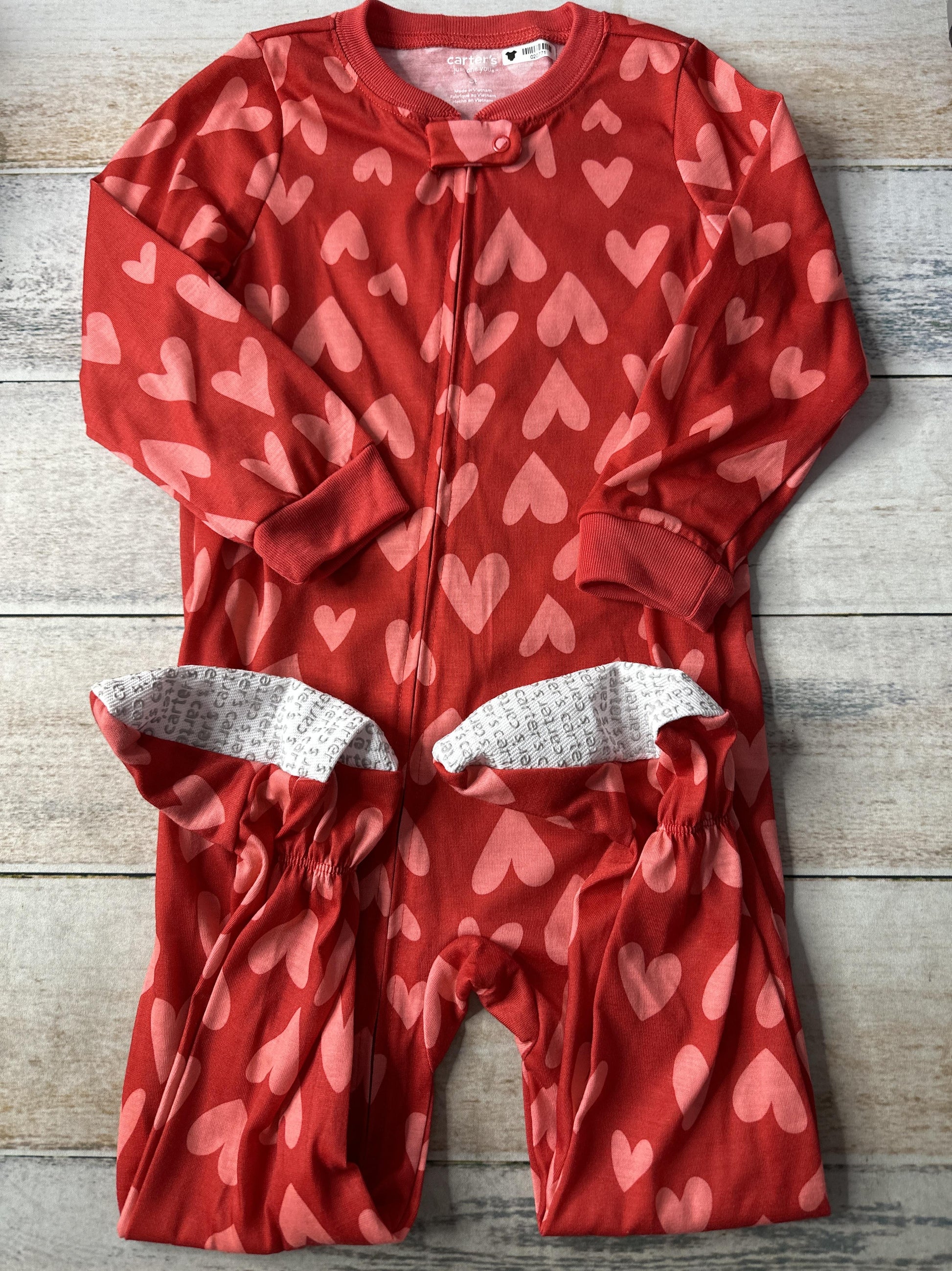Carters Girls pink | Hearts | Red Pajamas Size: 3T pink | Hearts | Red