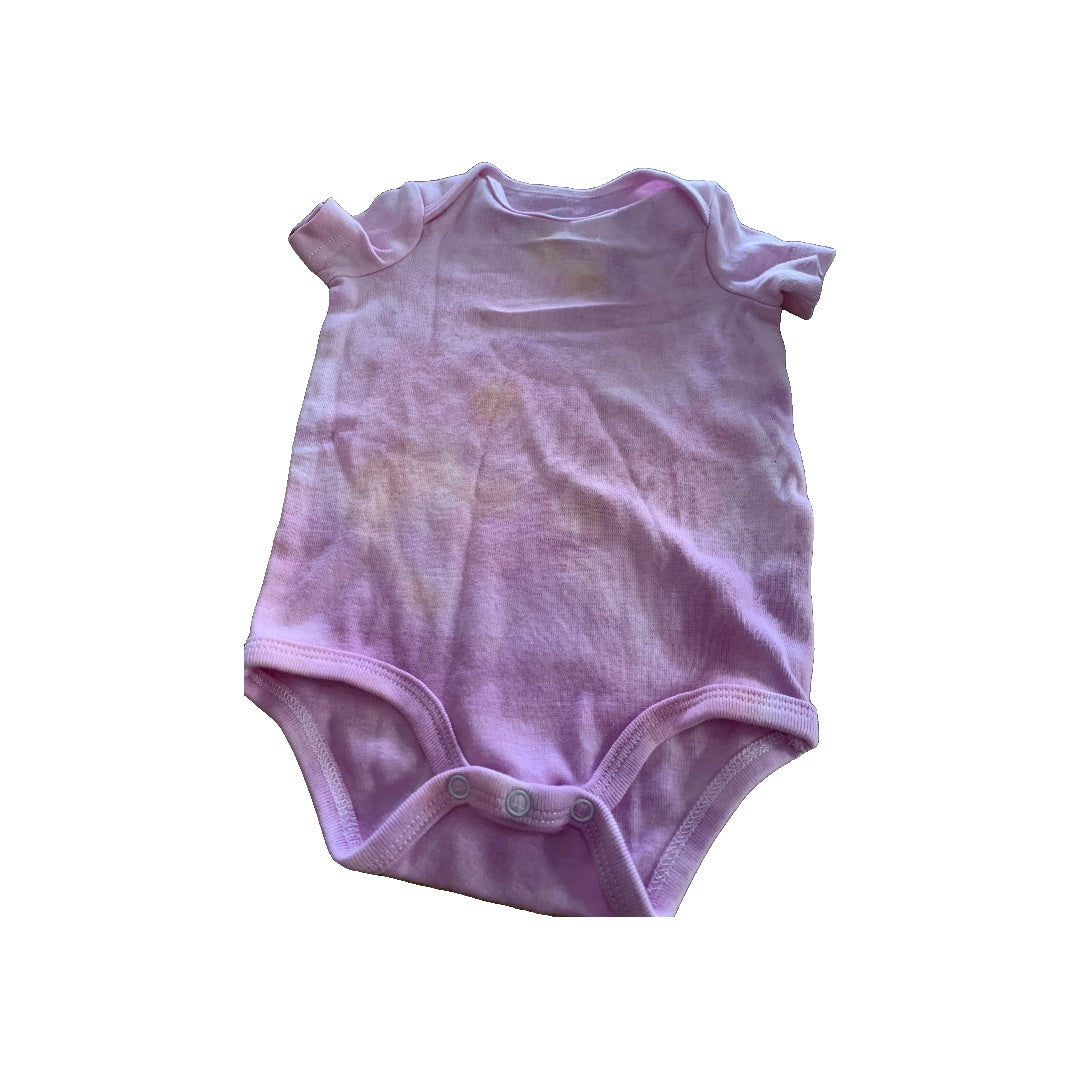 Girls pink | Lavender Onesie Size: 0-3 months pink | Lavender