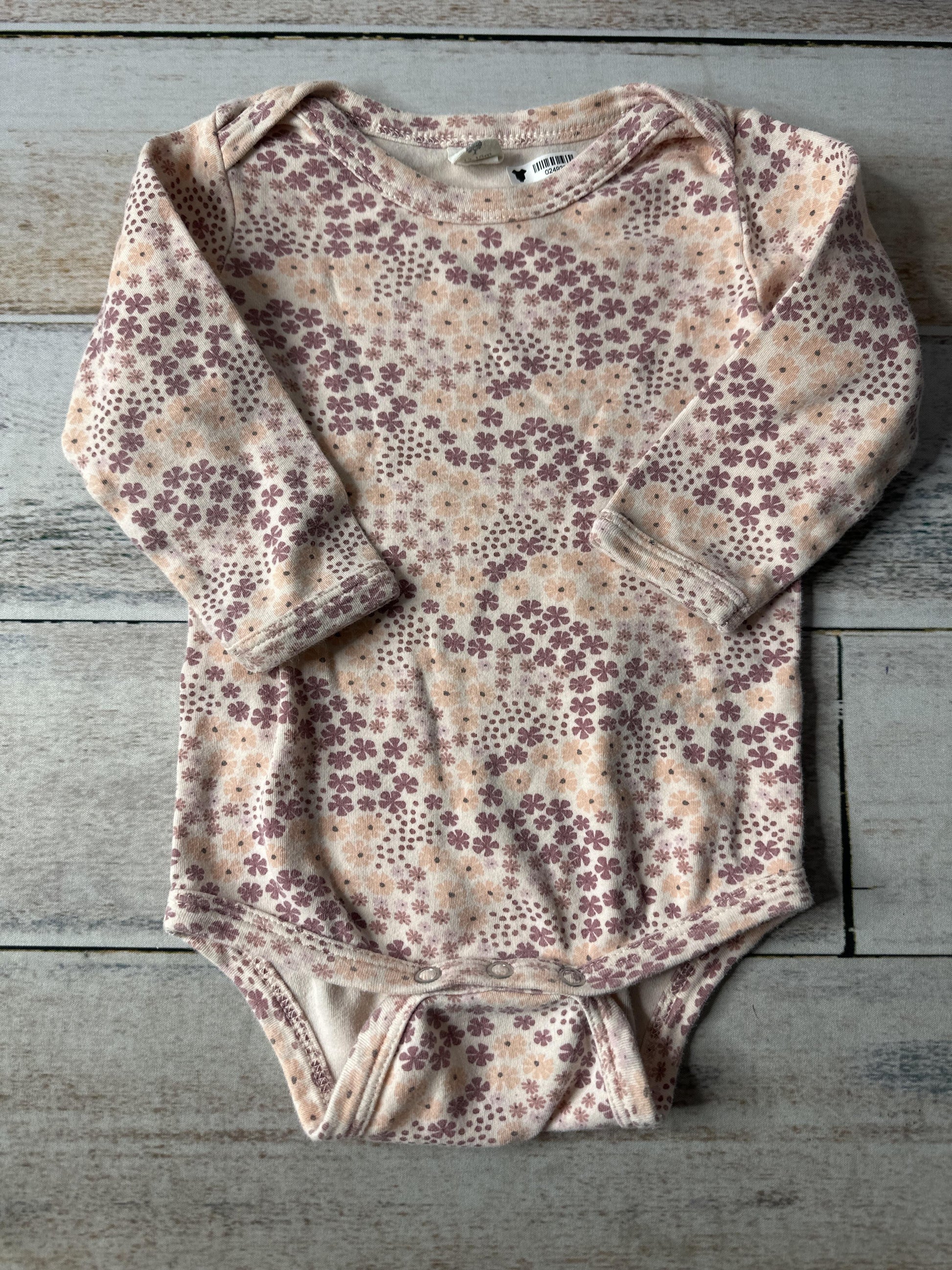 Girls pink | Pink floral Onesie Size: 18 months pink | Pink floral