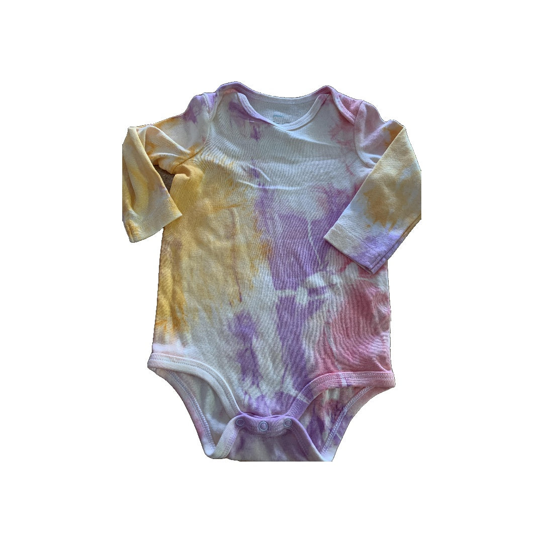 Girls pink | purple | Apricot Onesie Size: 3-6 months pink | purple | Apricot