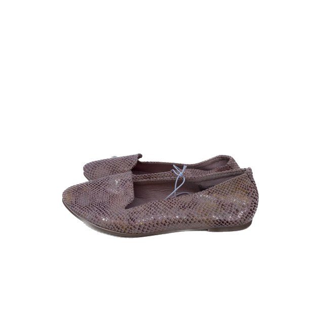 Self Esteem Girls Pink Snake Print Shoes Size: 1 Youth Pink Snake Print