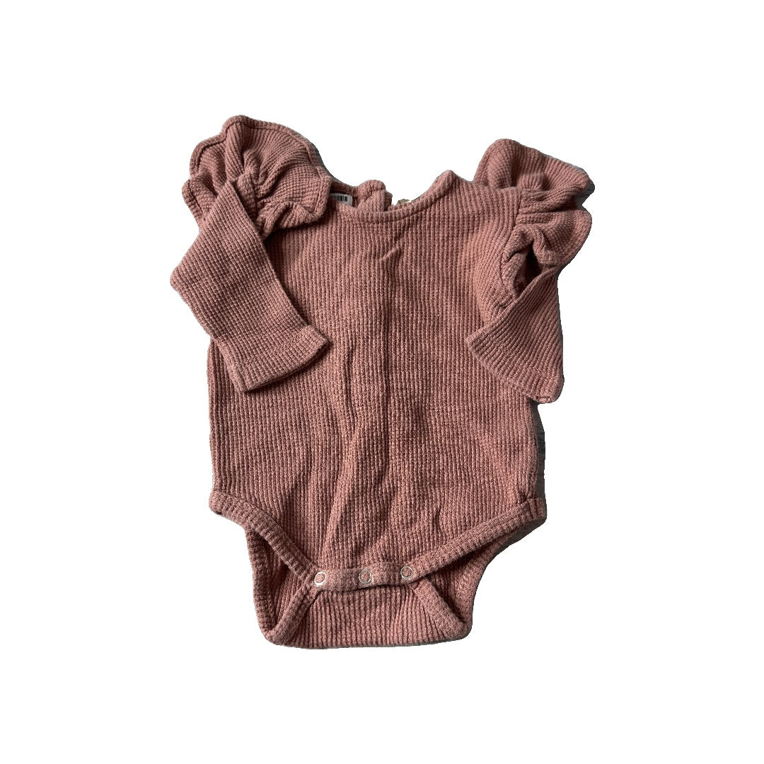 Kate Quinn Girls pink | Tan Onesie Size: 0-3 months pink | Tan