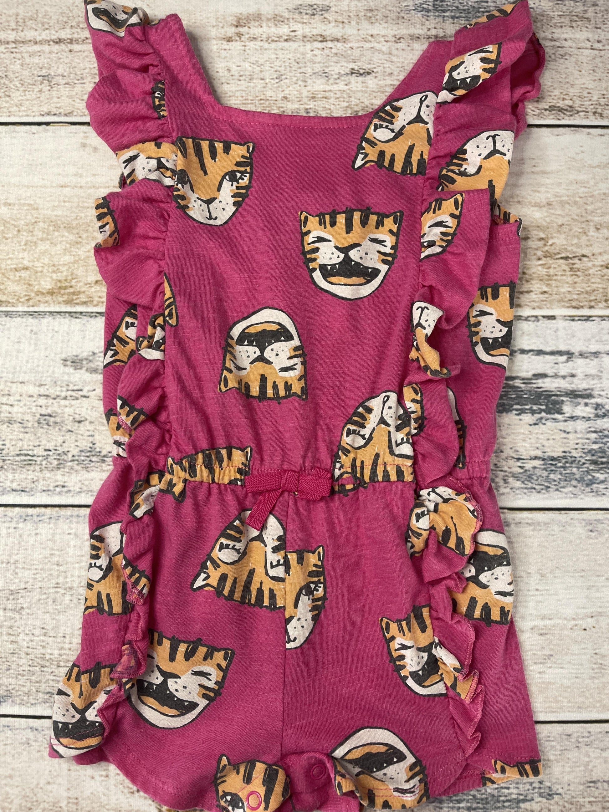 Girls pink | Tiger Romper Size: 2T pink | Tiger