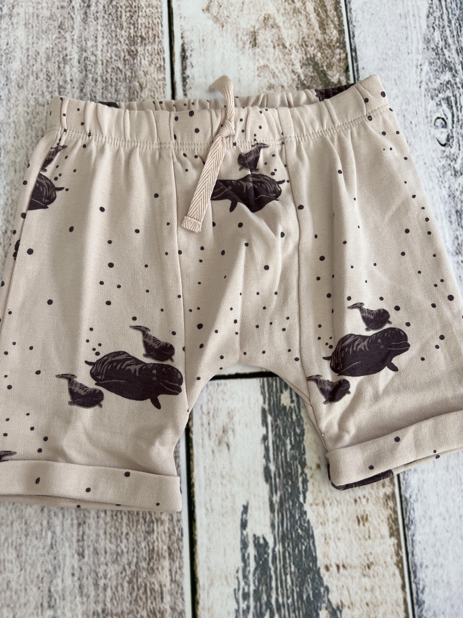 Kate Quinn Girls pink | whales Shorts Size: 6-12 months pink | whales