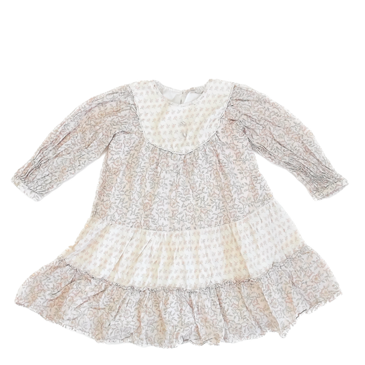 Petit Main Girls Pink | White | Floral Dress Size: 110 (5T) Pink | White | Floral