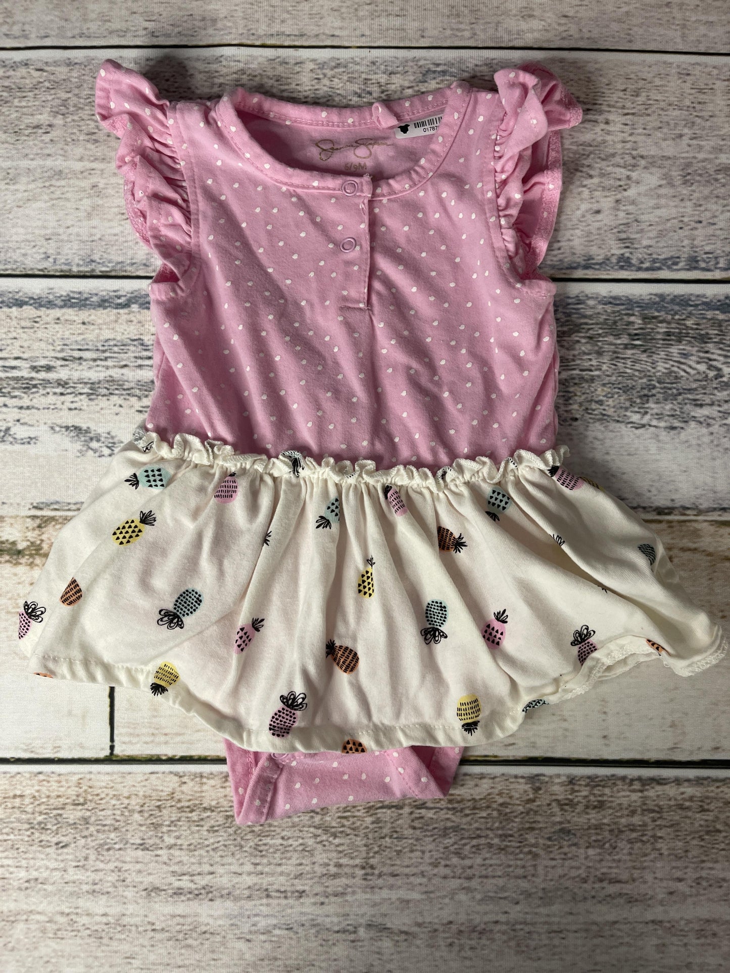 Jessica Simpson Girls pink | White | polka dot Onesie Size: 6-9 months pink | White | polka dot