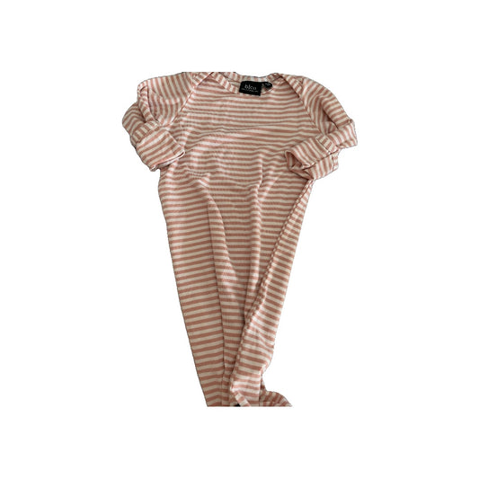 BabySprouts co Girls pink | White | Stripe Sleepsack Size: 3-6 months pink | White | Stripe