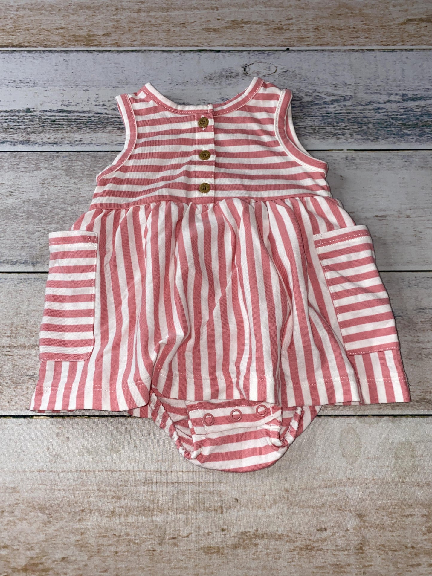 Carters Girls pink | White | Stripe Romper Size: 3 months pink | White | Stripe