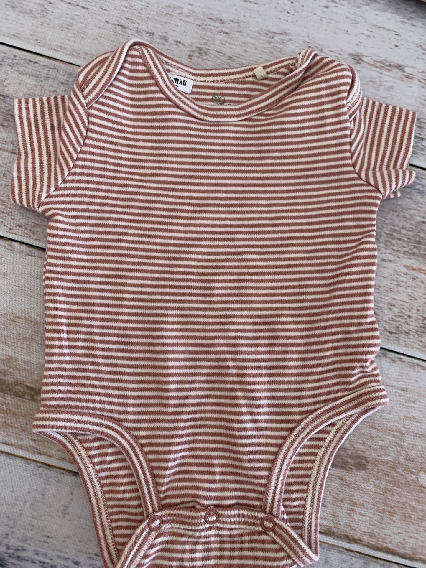 Oliver & Rain Girls pink | White | Striped Onesie Size: 3 months pink | White | Striped