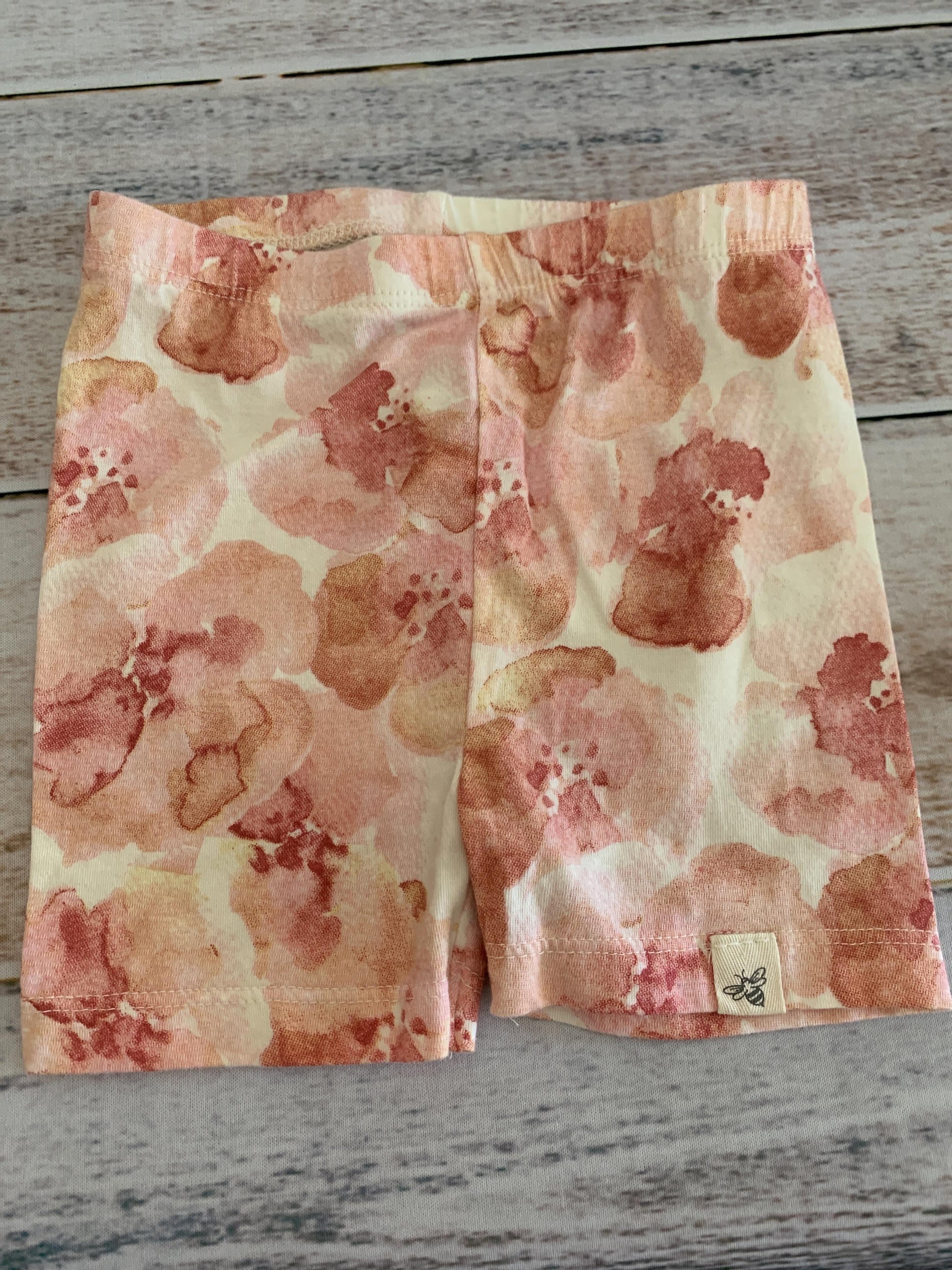 Burt's Bees Girls pink | White Shorts Size: 18 months pink | White