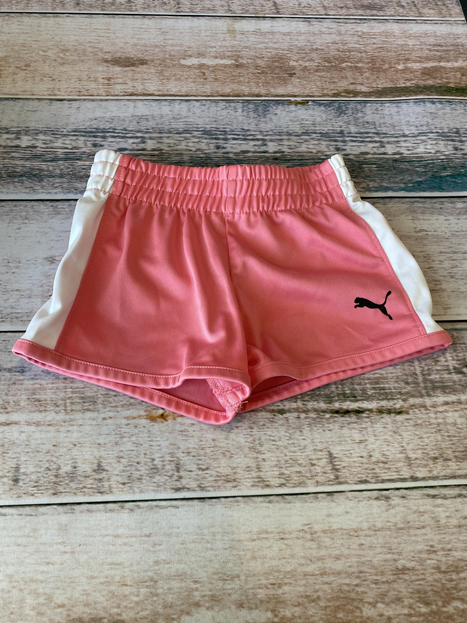 Puma Girls pink | White Shorts Size: 18 months pink | White
