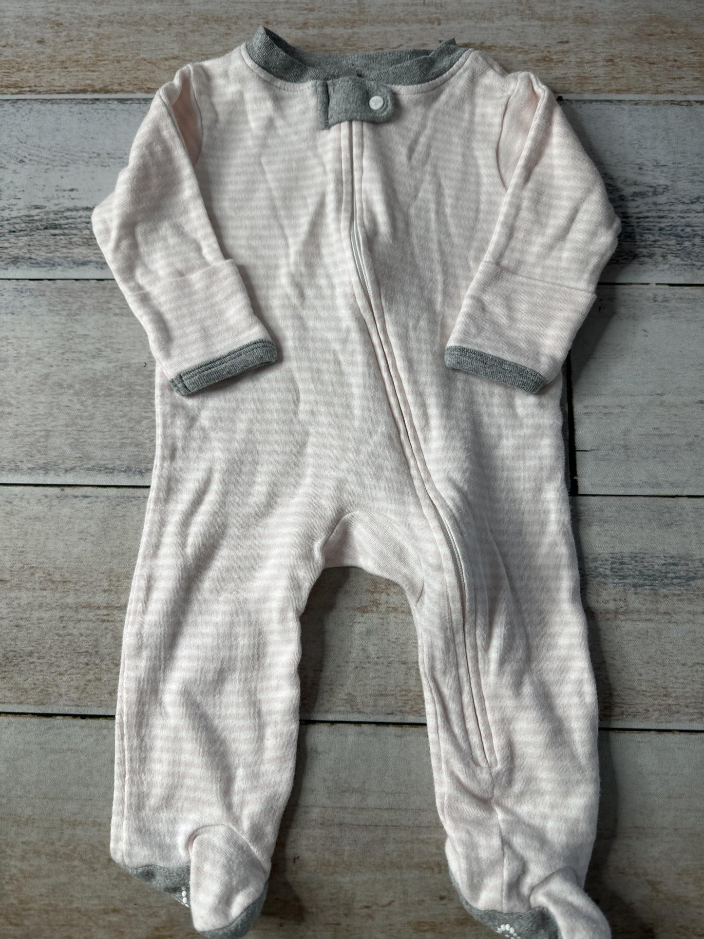 Burt's Bees Girls pink | White Pajamas Size: 0-3 months pink | White