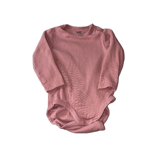 H&M Girls pink Onesie Size: 9 months pink