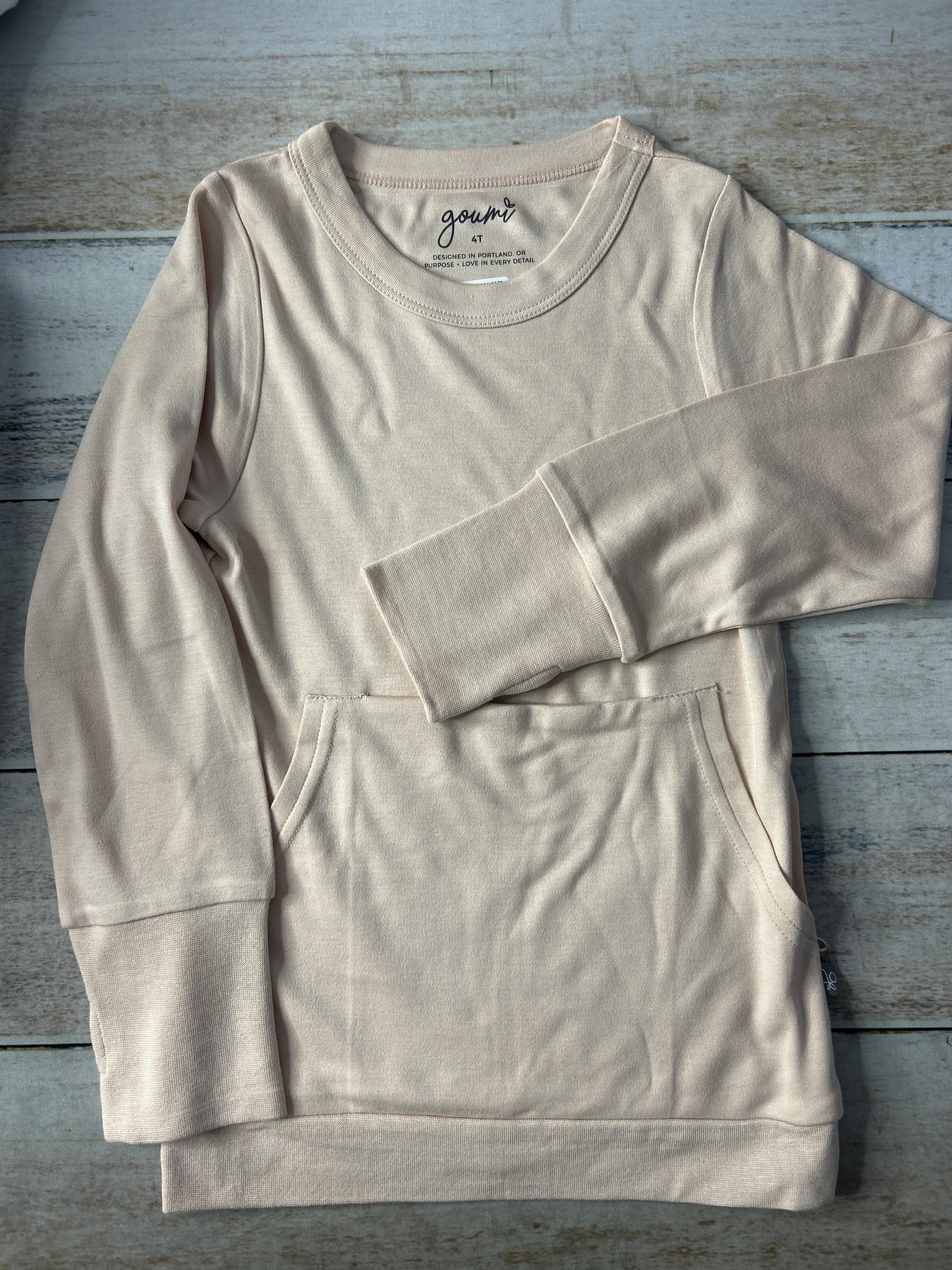 Girls pink Shirt Size: 4T pink