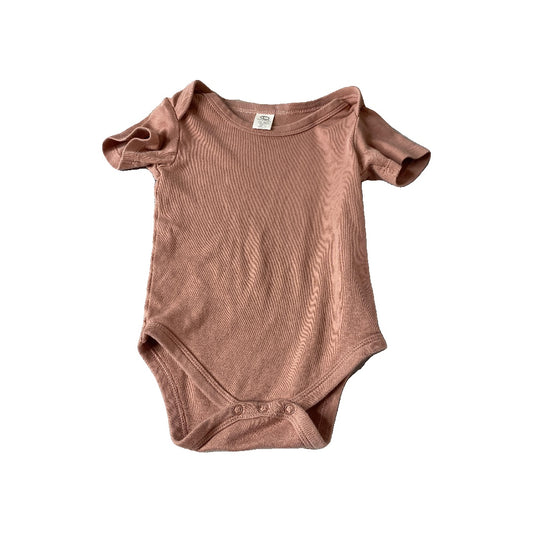 Colored Organics Girls pink Onesie Size: 12-18 months pink