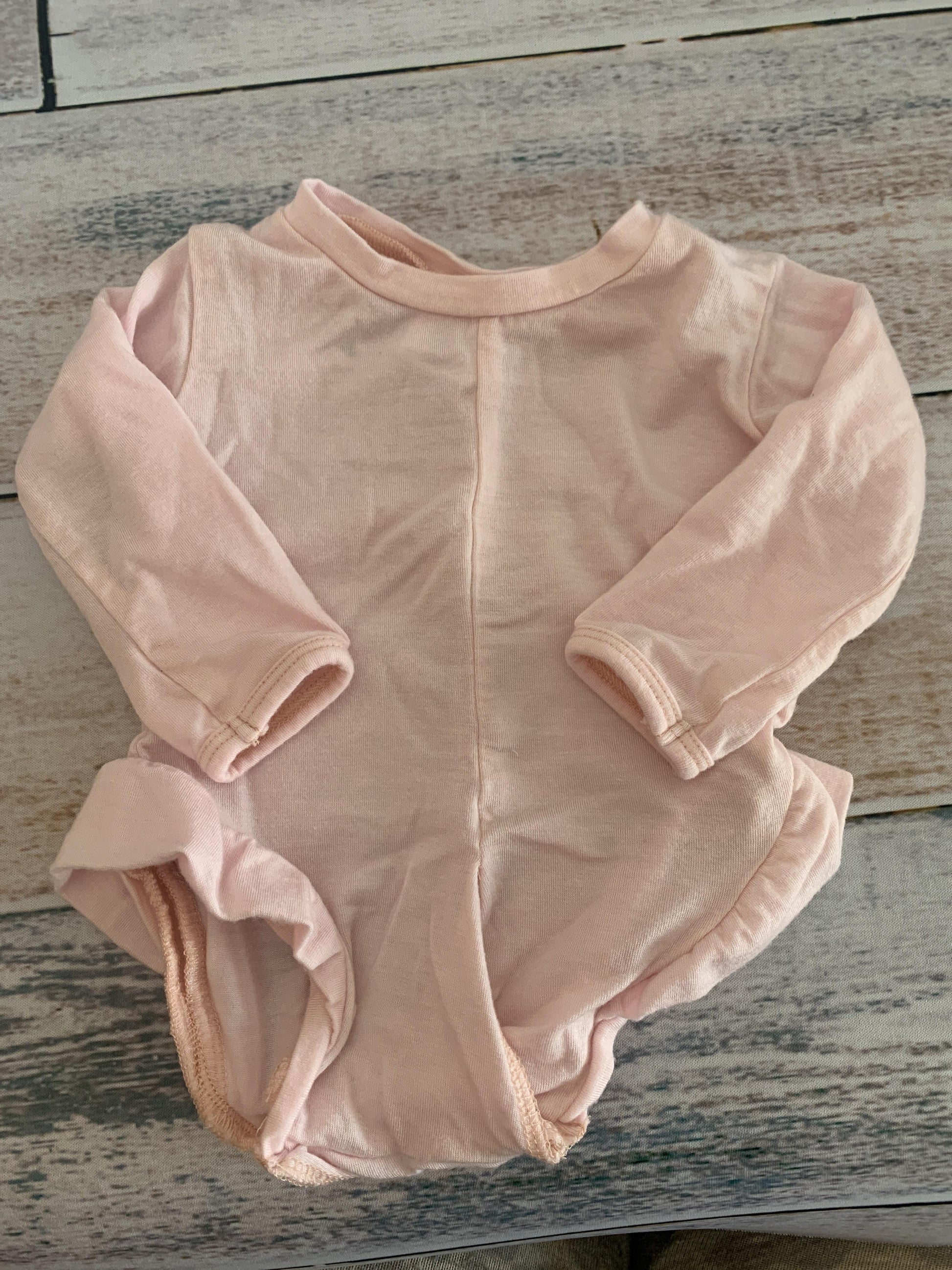 Peasy Girls pink Onesie Size: 0-3 months pink
