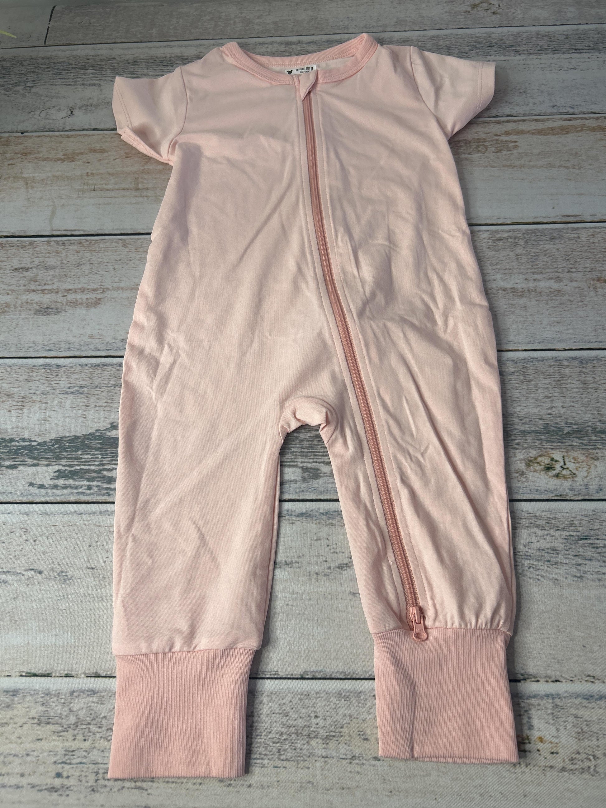 Girls pink 1-piece footed Pajamas Size: 12-18 months pink