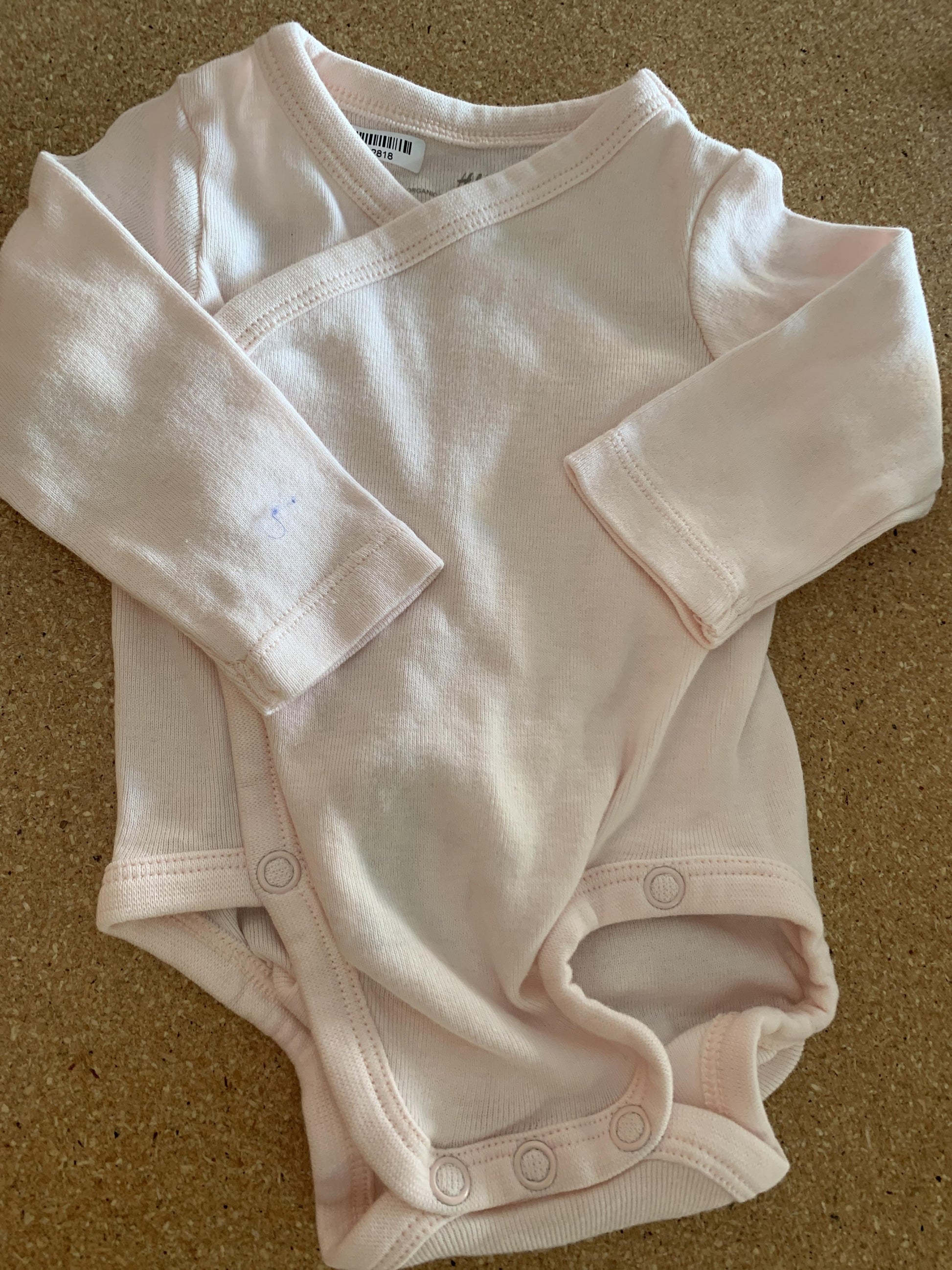 H&M Girls pink Onesie Size: Newborn pink