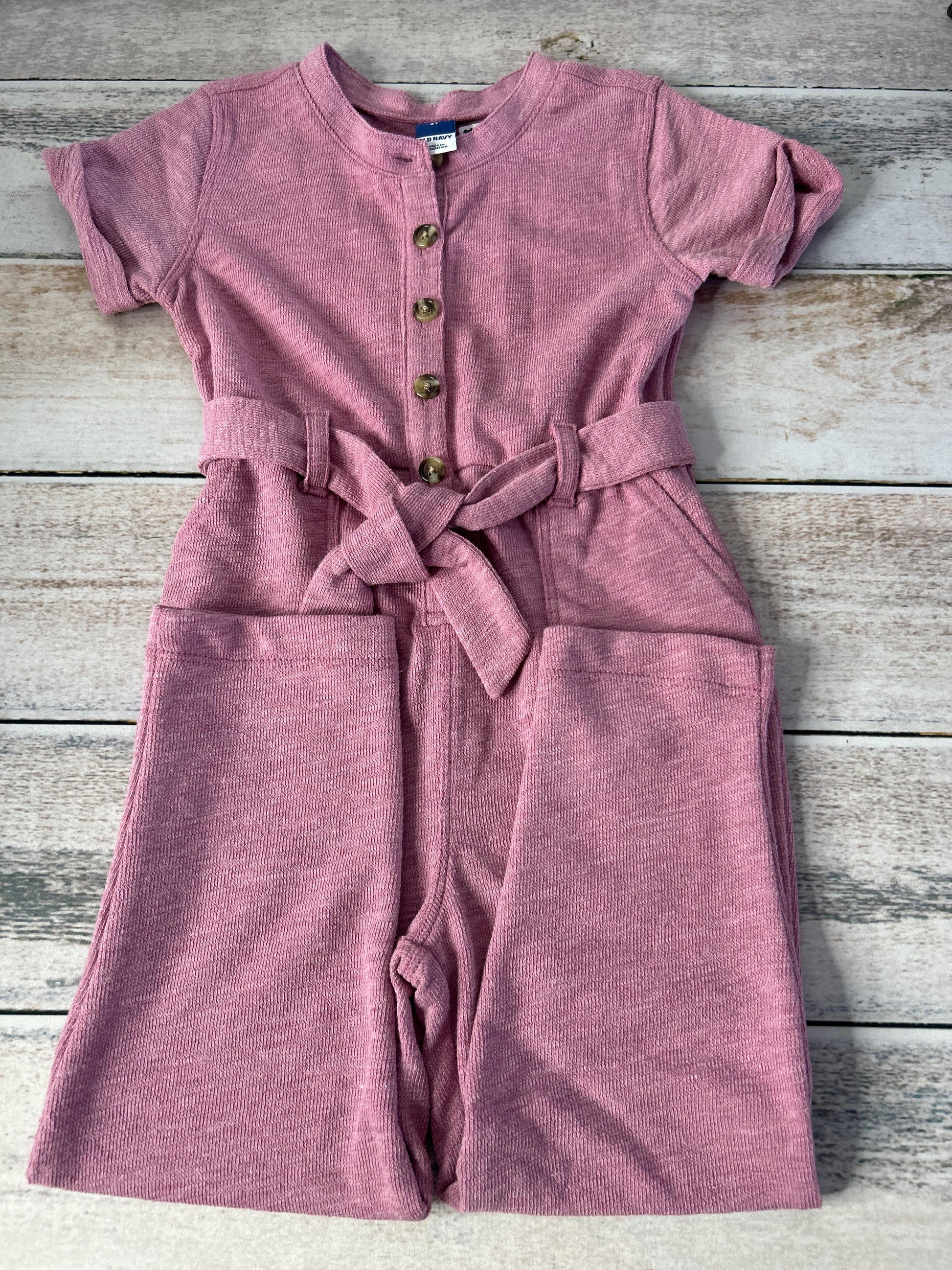 Girls pink Romper Size: 3T pink