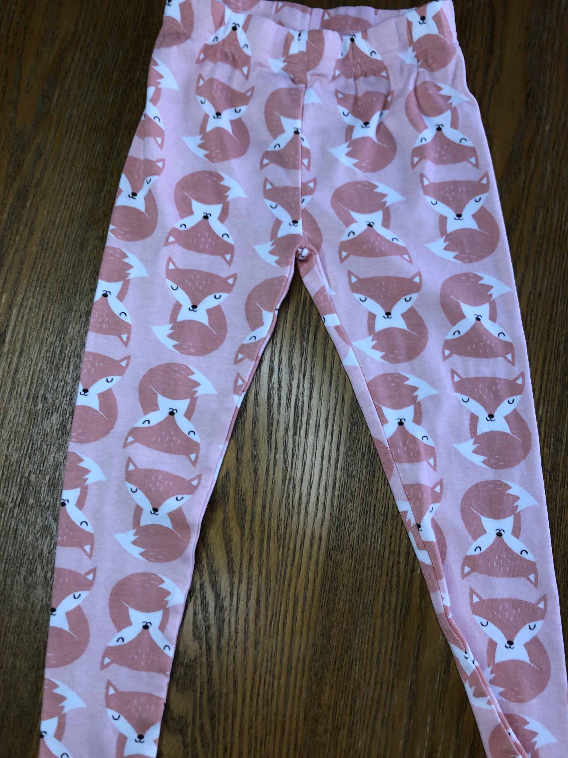 Carters Girls pink Pajamas Size: 4T pink